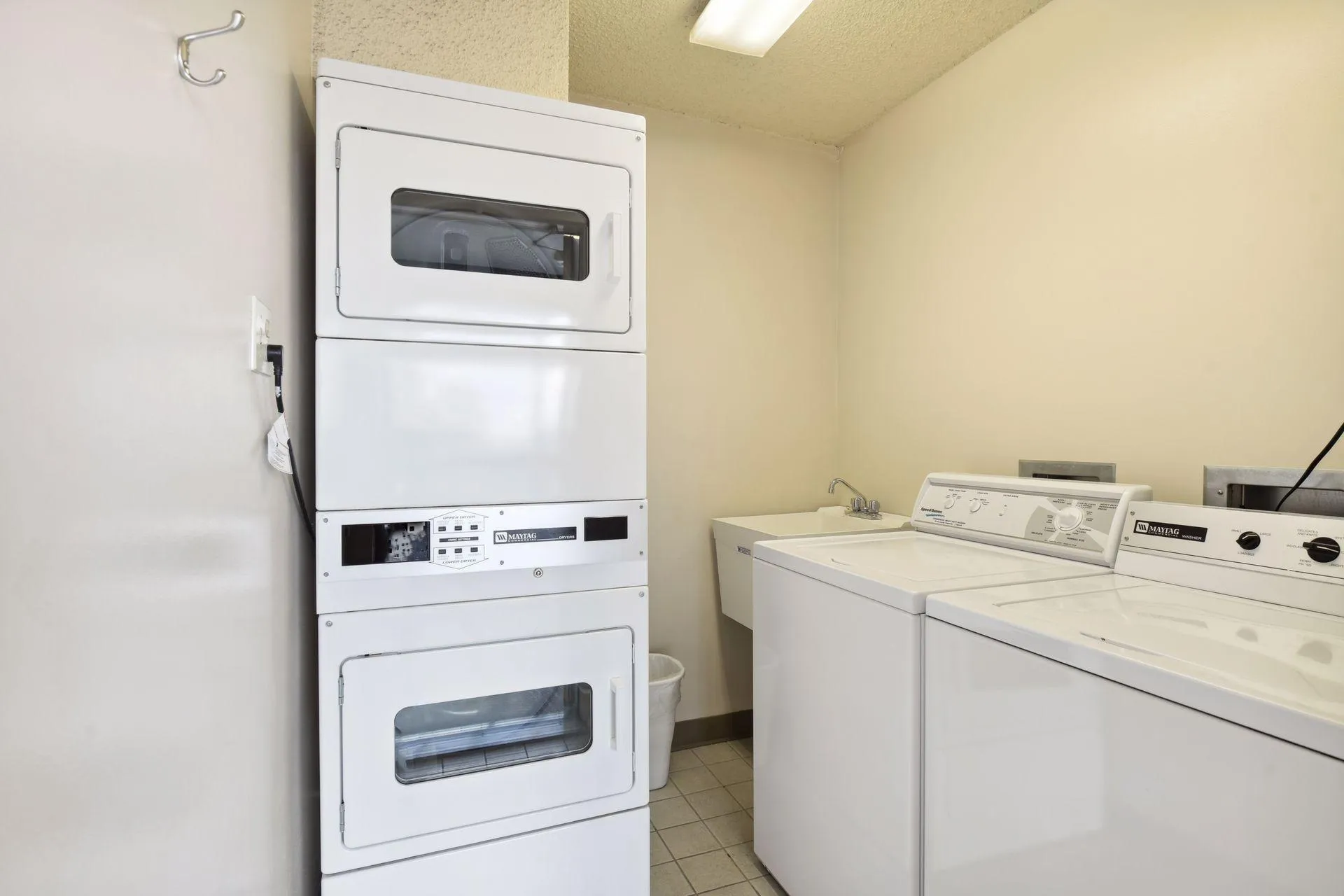 Photo 28 of 1225 Lasalle Avenue Unit 2307