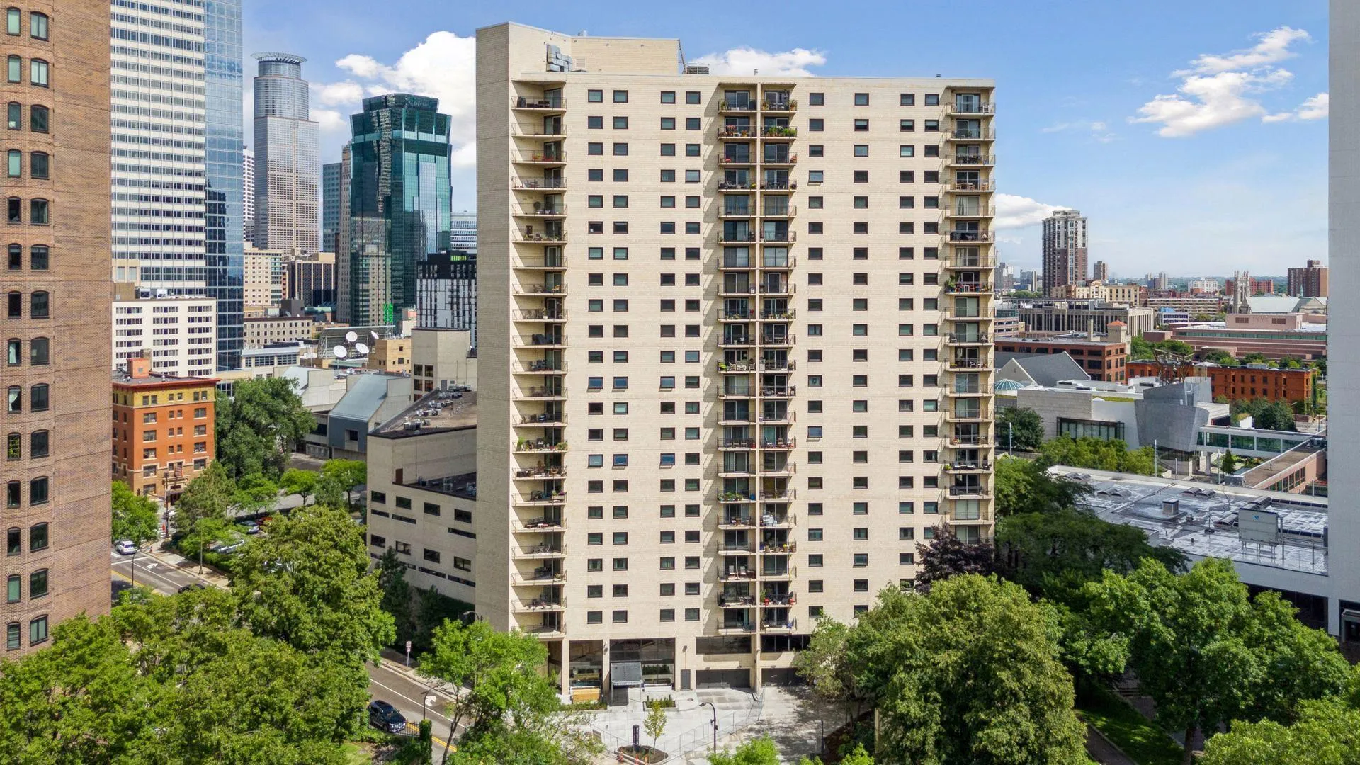 Photo 7 of 1225 Lasalle Avenue Unit 2307