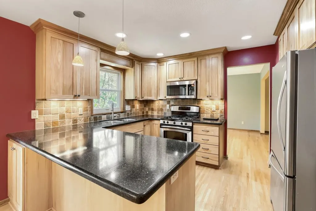 Photo 2 of 1568 Ashbury Place