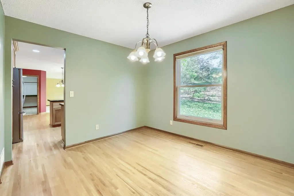Photo 10 of 1568 Ashbury Place