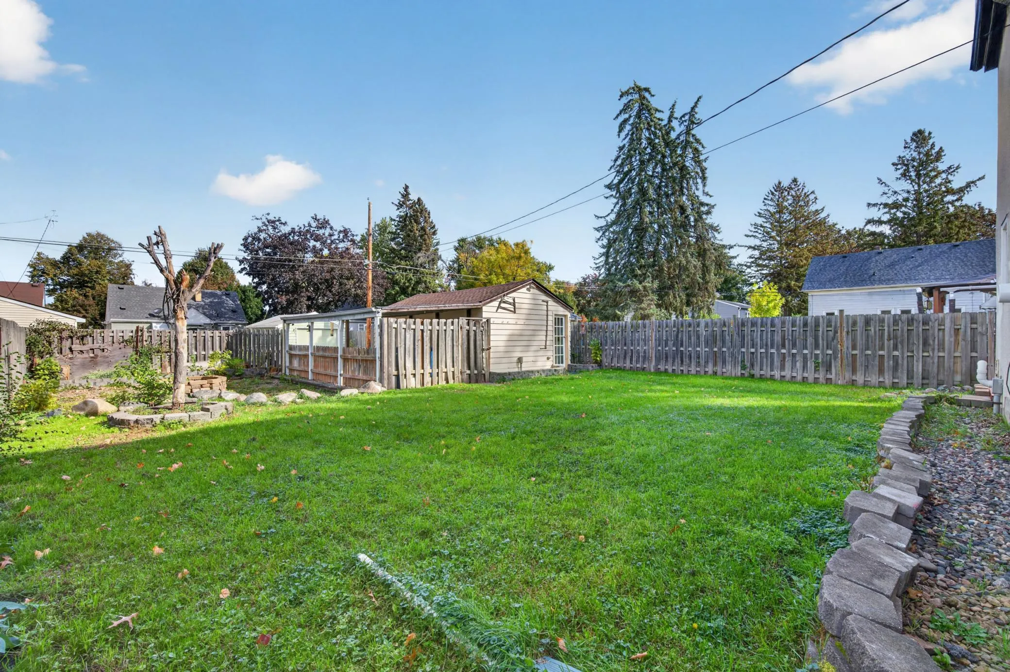 Photo 16 of 1701 4th E Street