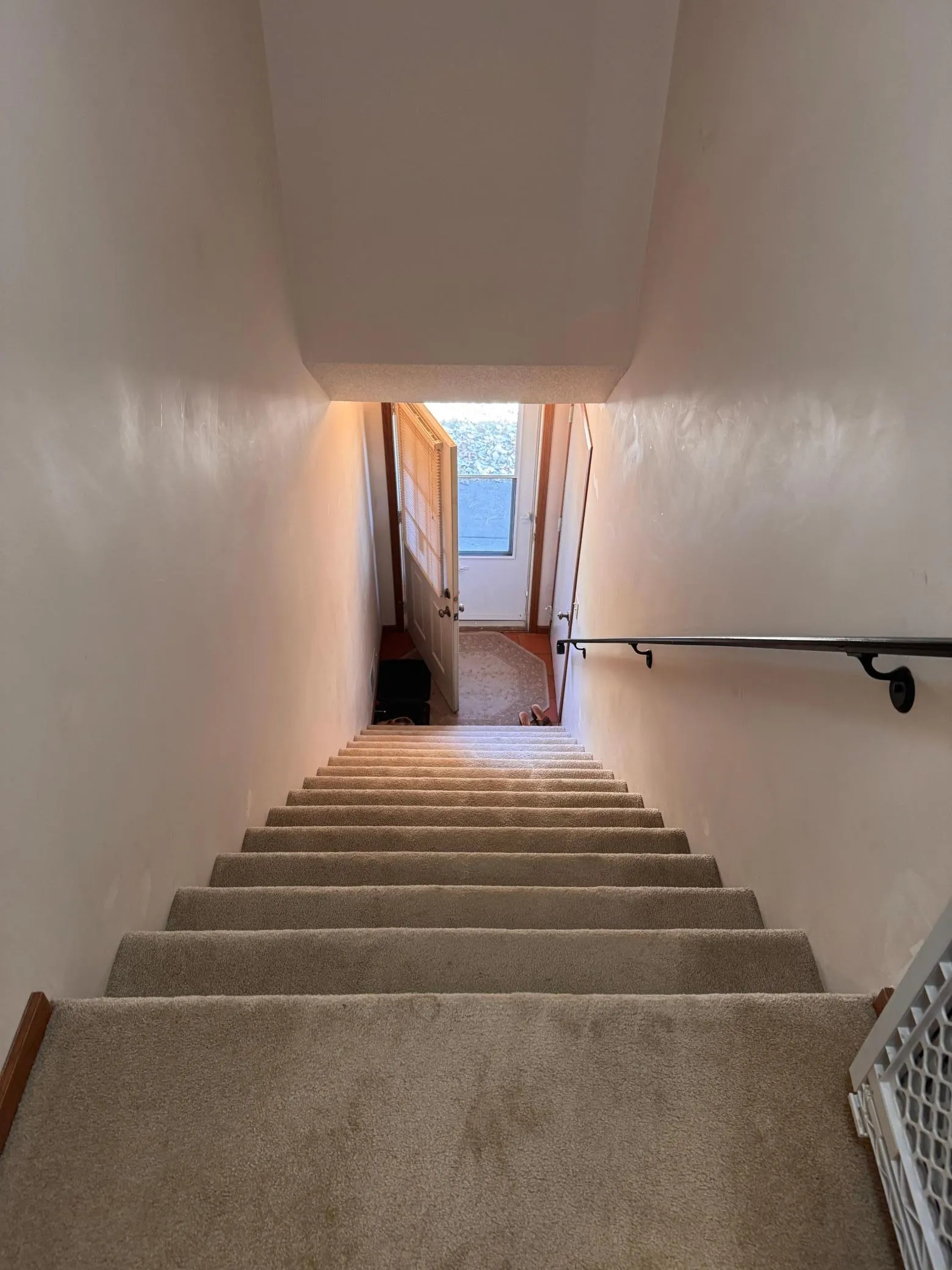 Photo 7 of 2239 Pinehurst Street