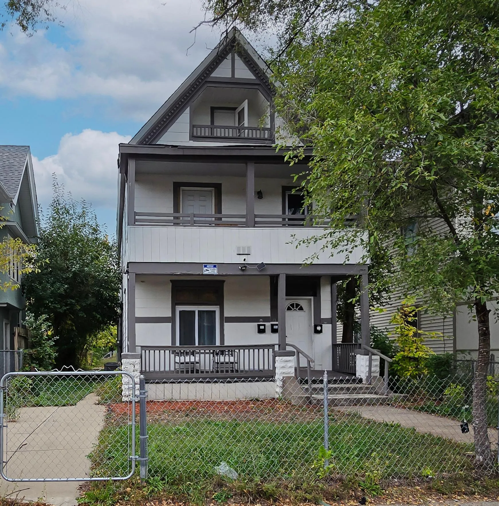 Photo 4 of 3310 Chicago Avenue