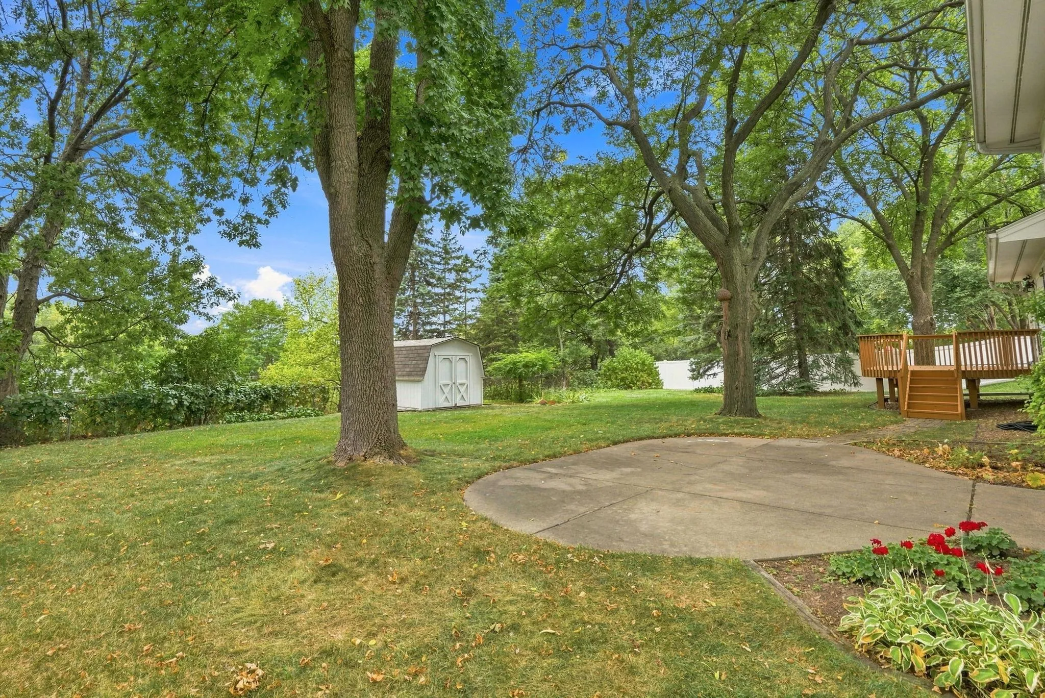 Photo 31 of 6207 Edgemont N Boulevard