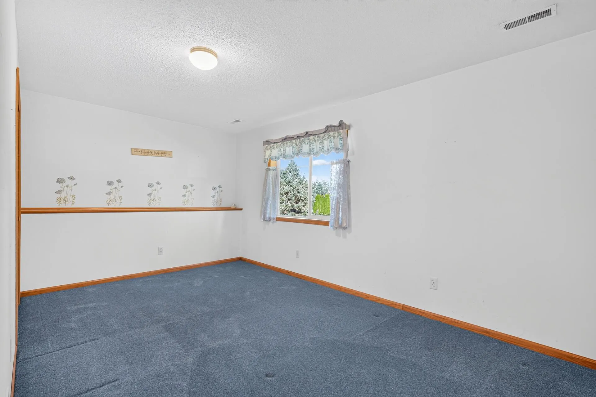 Photo 23 of 1085 Lilac Court Unit 0