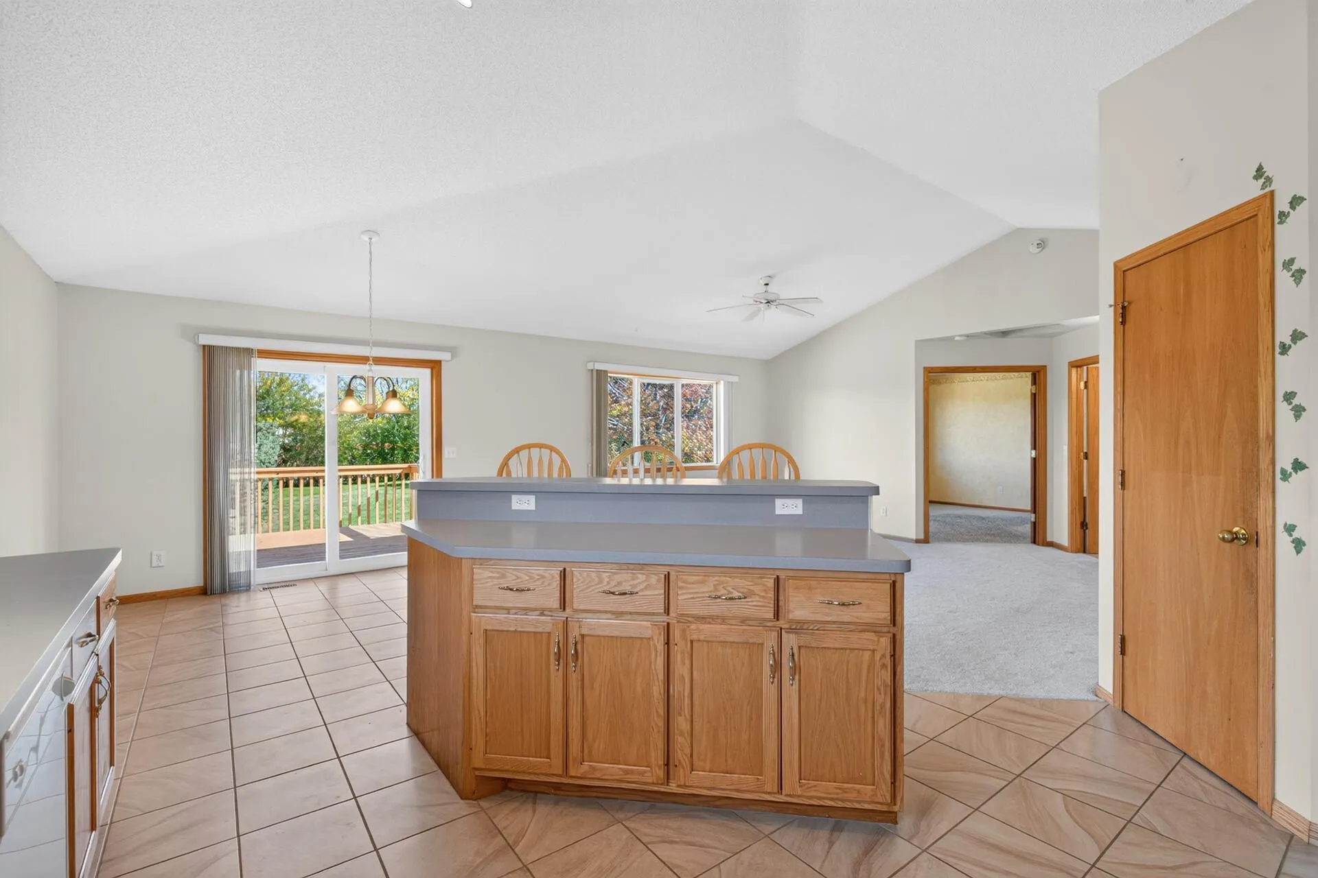Photo 8 of 1085 Lilac Court Unit 0