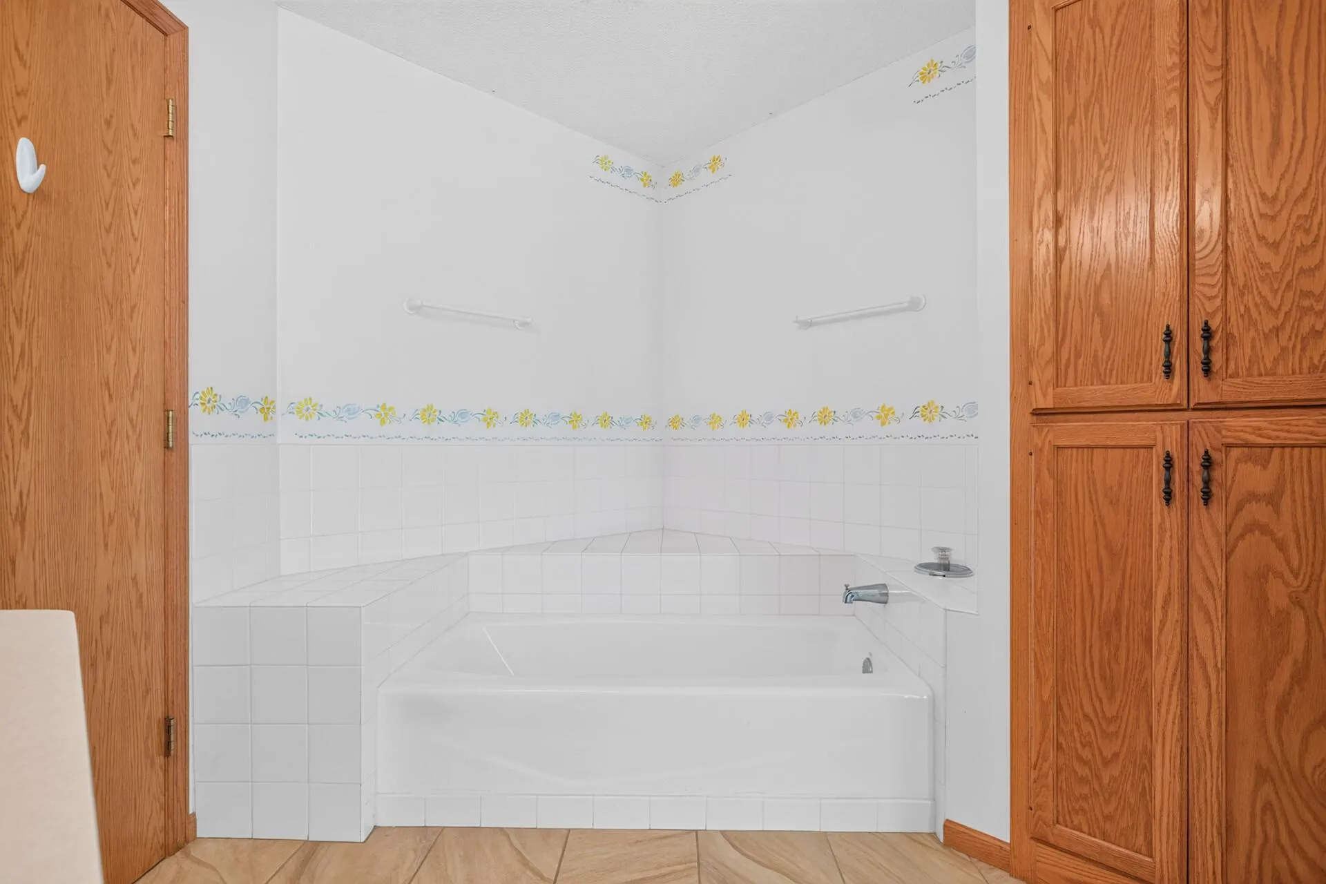 Photo 19 of 1085 Lilac Court Unit 0