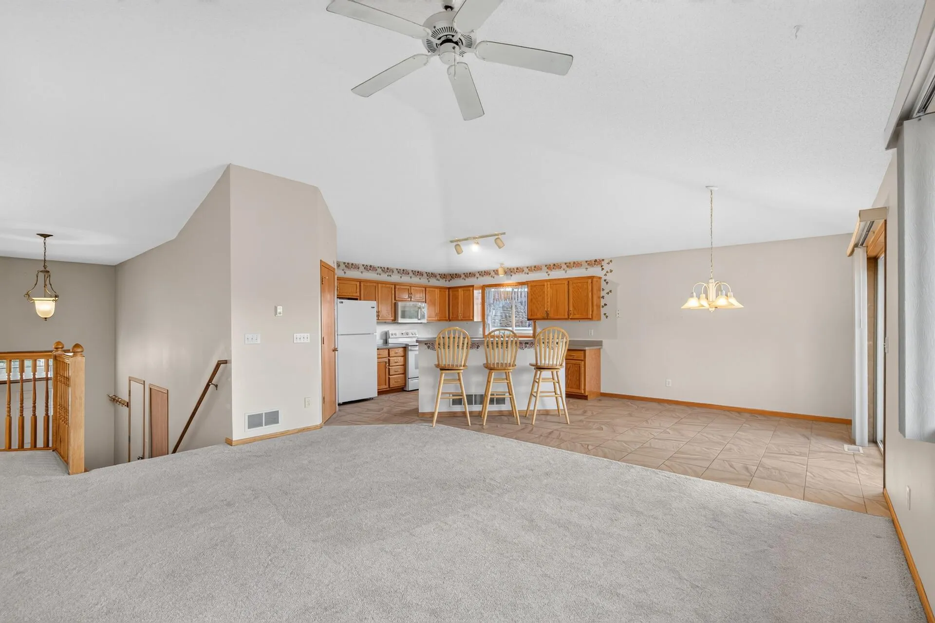 Photo 6 of 1085 Lilac Court Unit 0