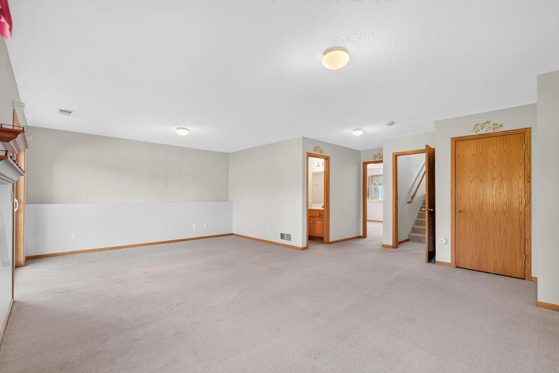 Photo 21 of 1085 Lilac Court Unit 0