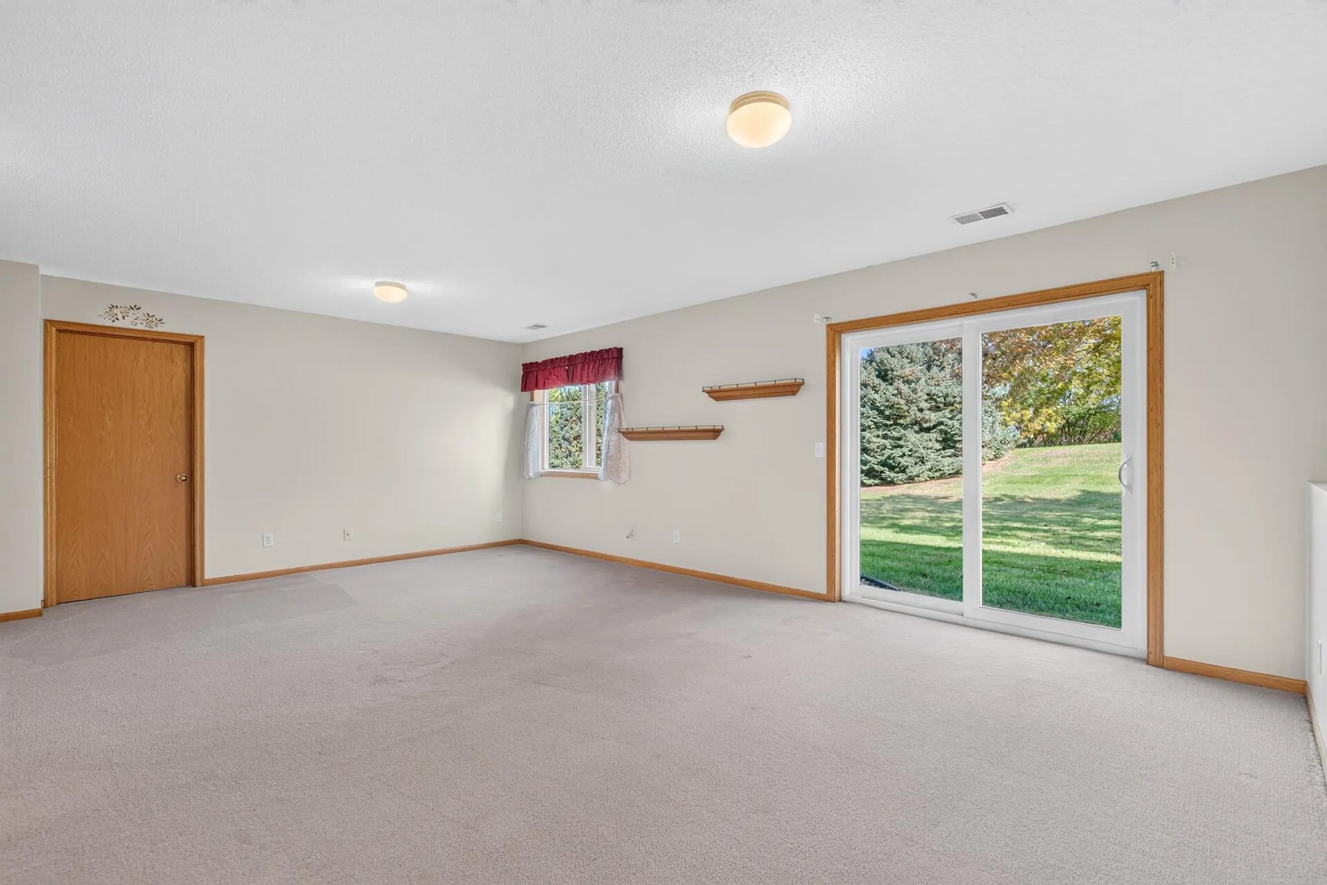 Photo 20 of 1085 Lilac Court Unit 0