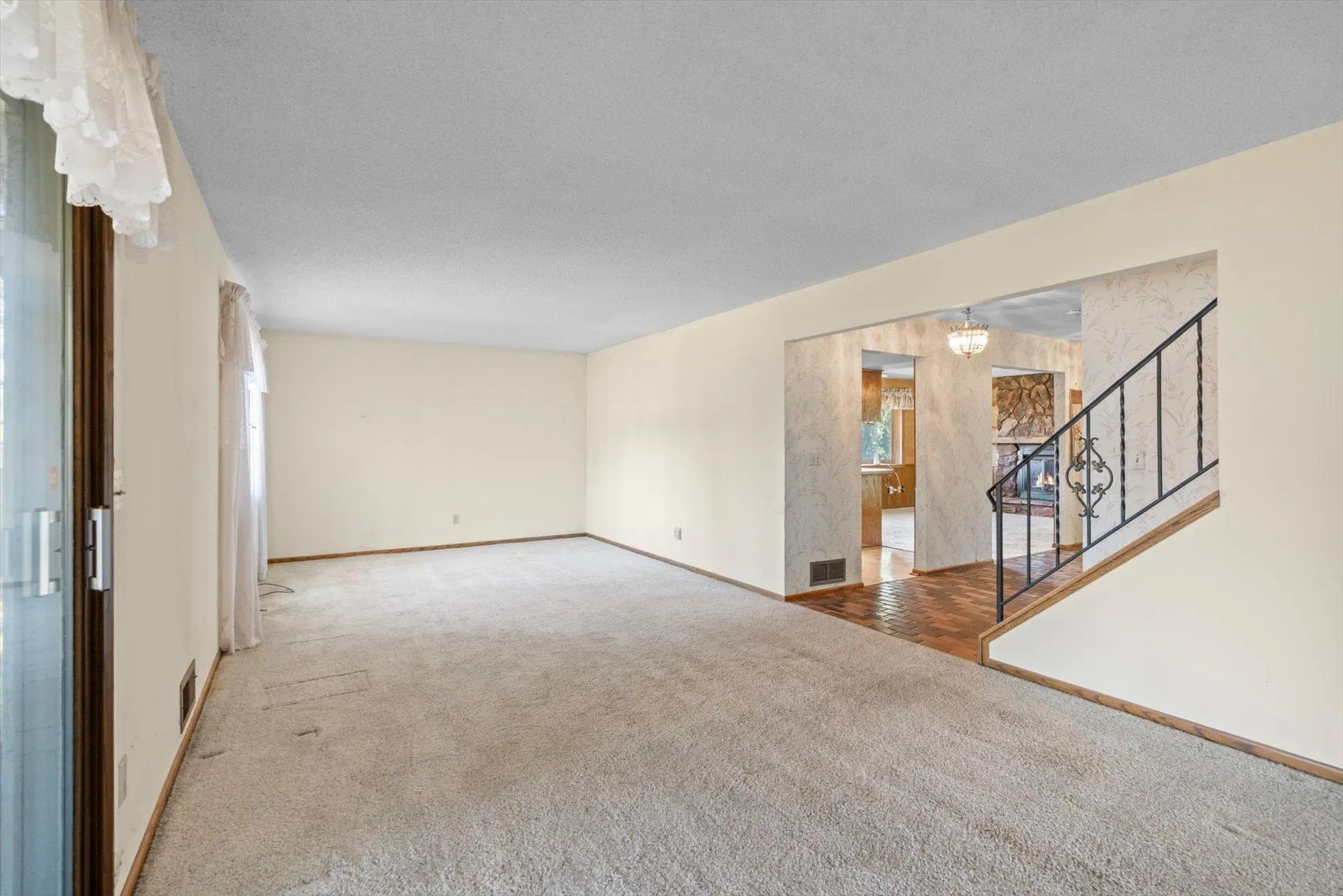 Photo 16 of 5188 West Avenue