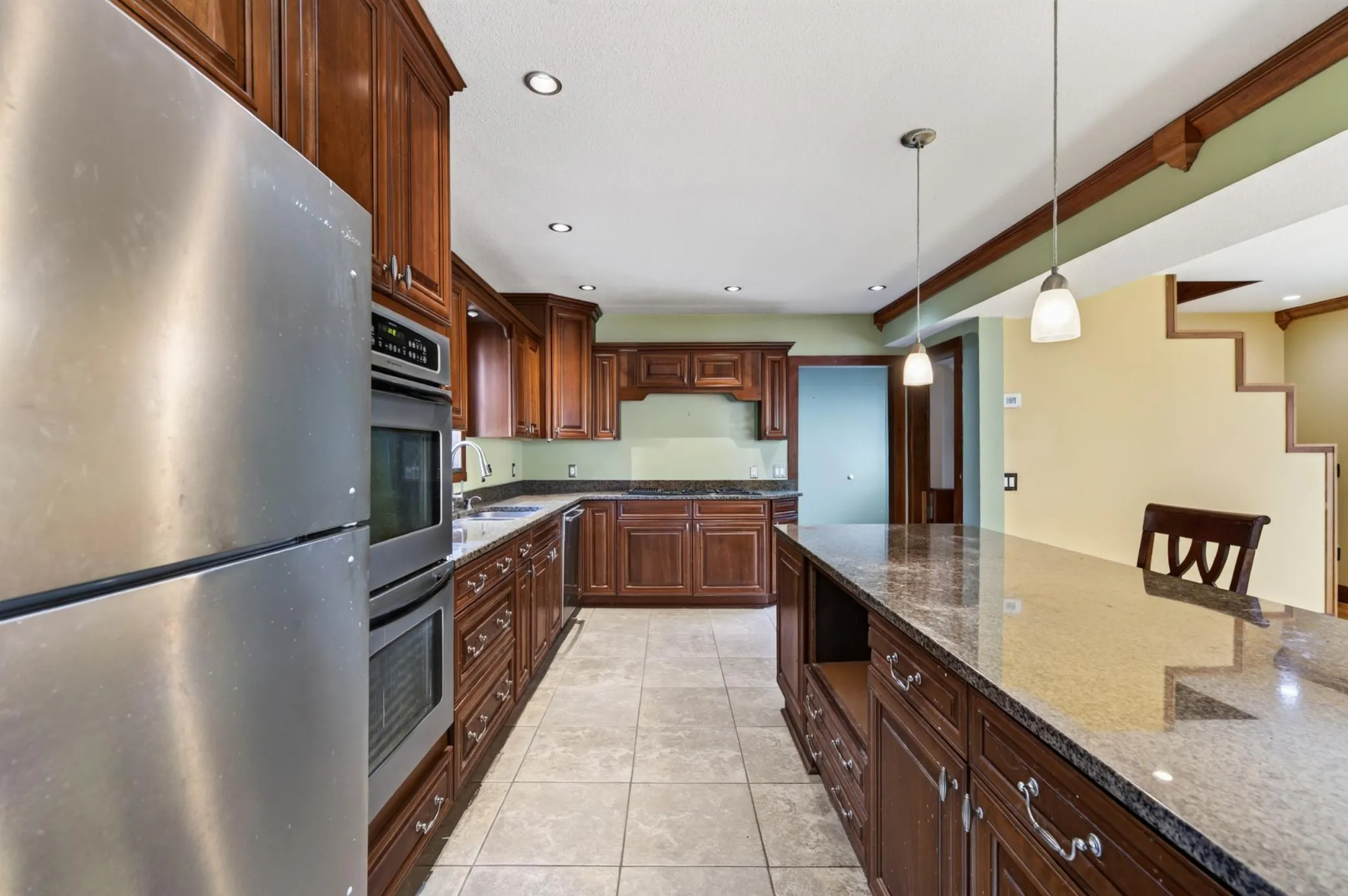 Photo 6 of 1498 Hazelwood Street