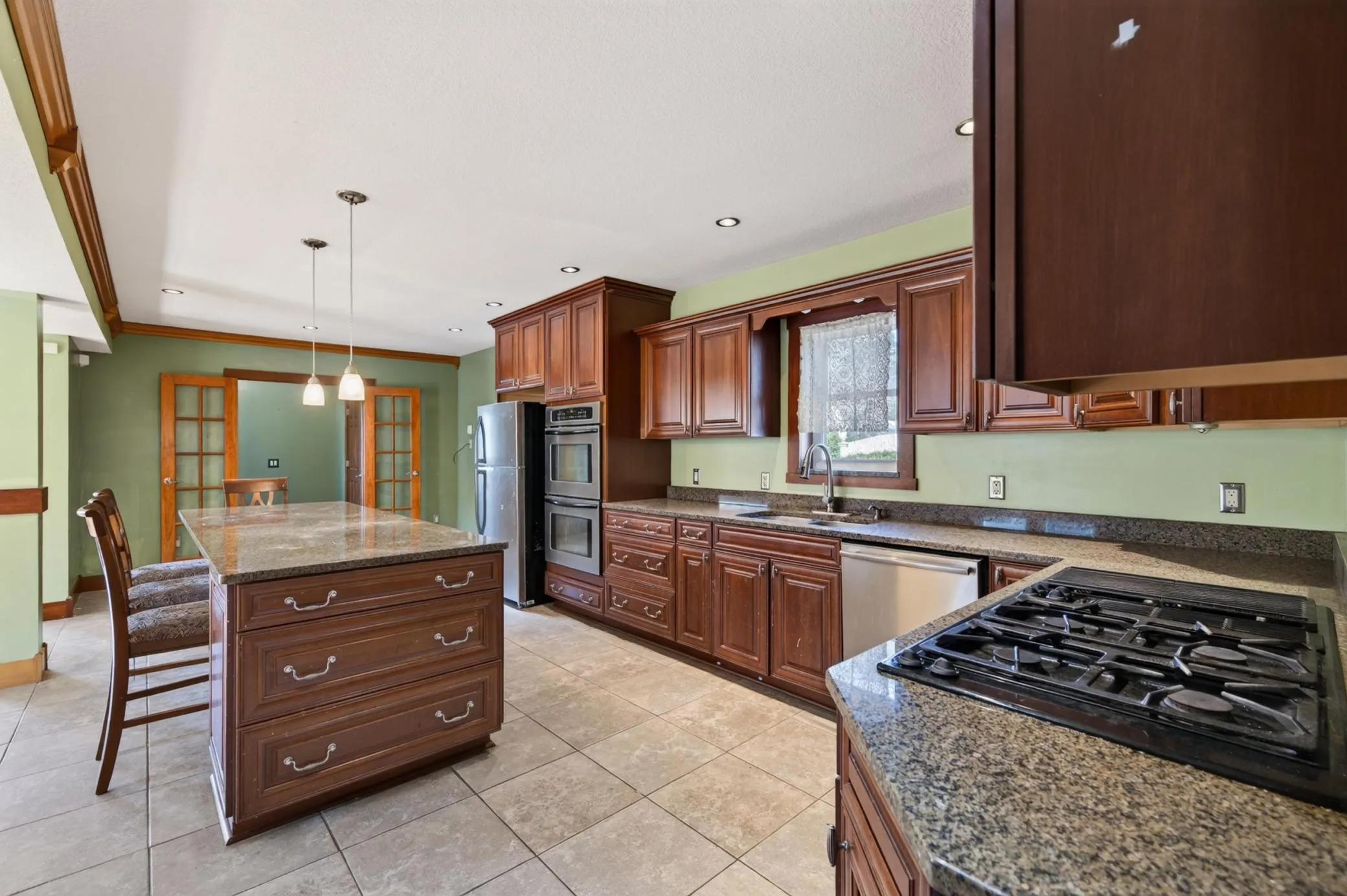 Photo 9 of 1498 Hazelwood Street