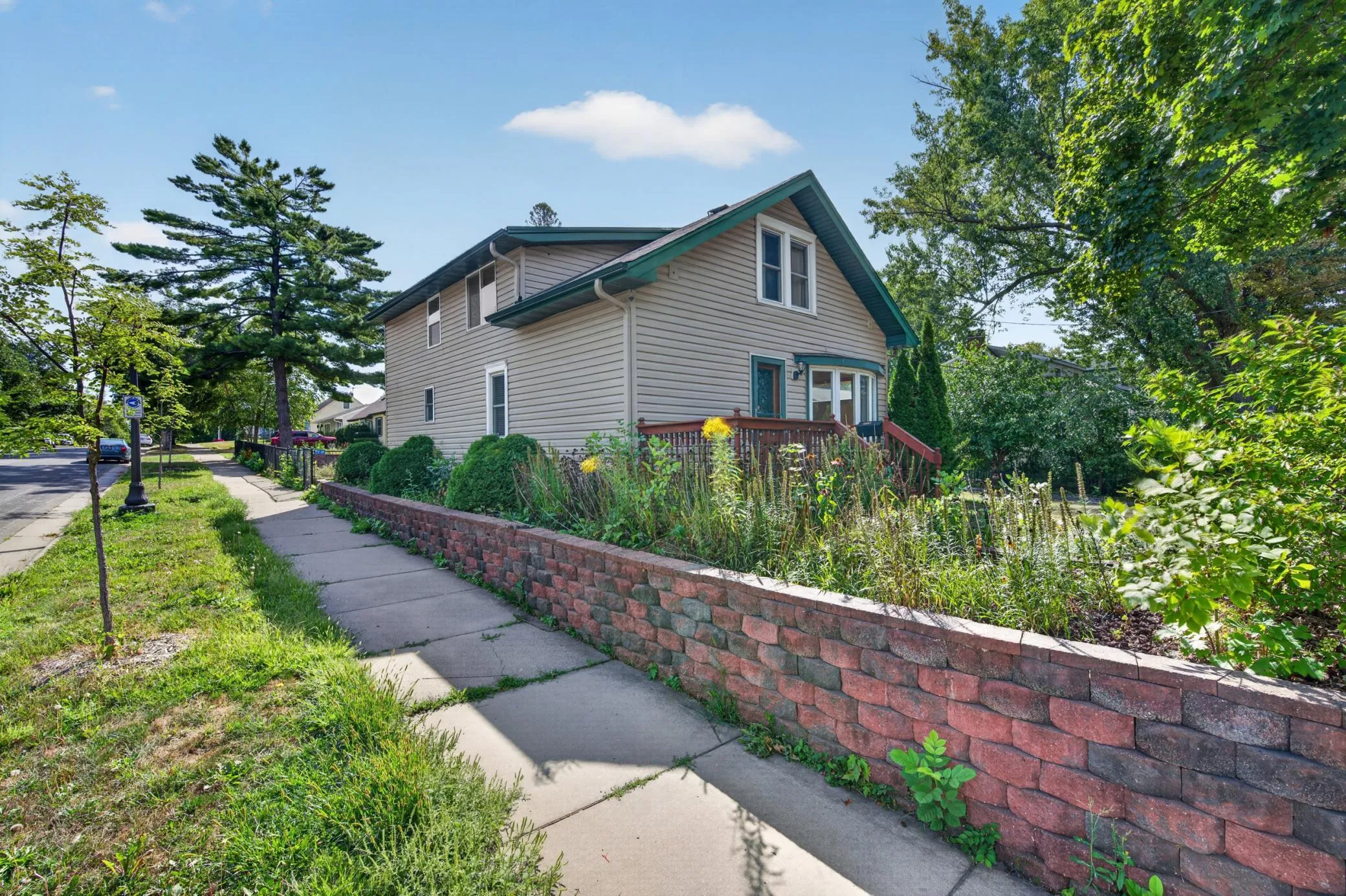 Photo 40 of 1498 Hazelwood Street