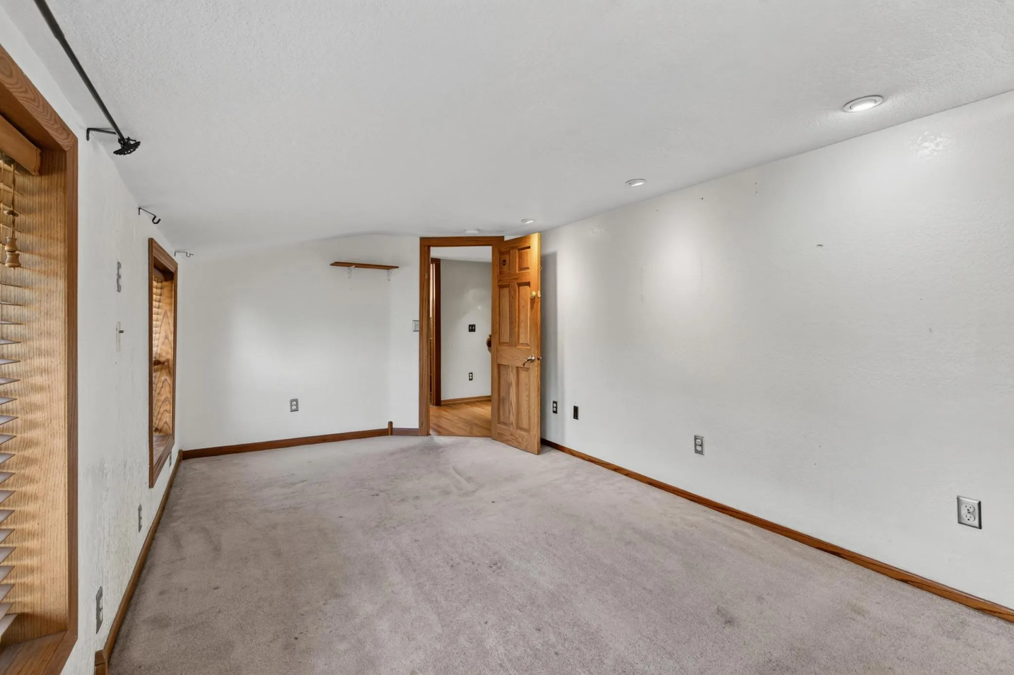 Photo 21 of 1498 Hazelwood Street