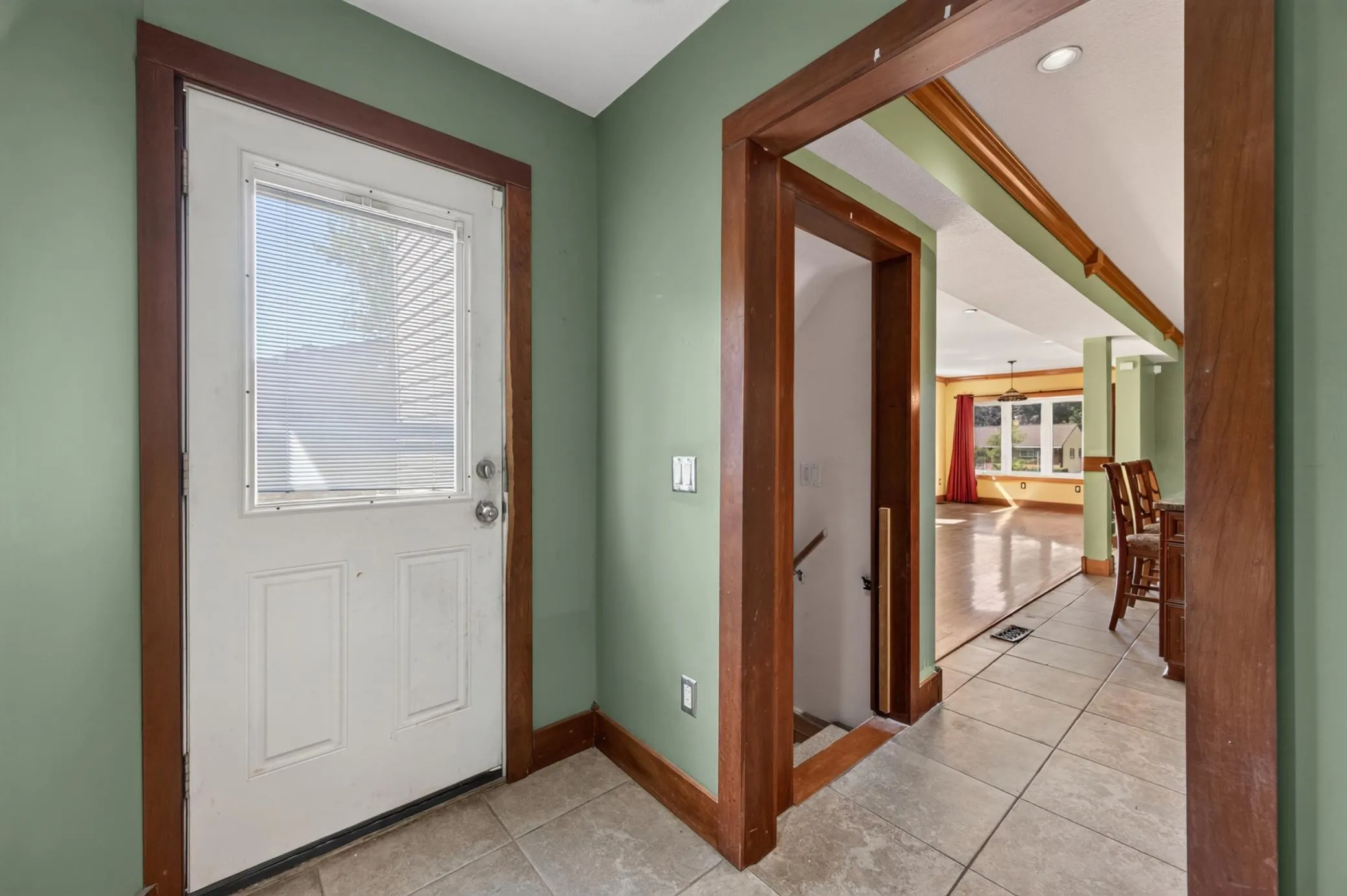 Photo 12 of 1498 Hazelwood Street