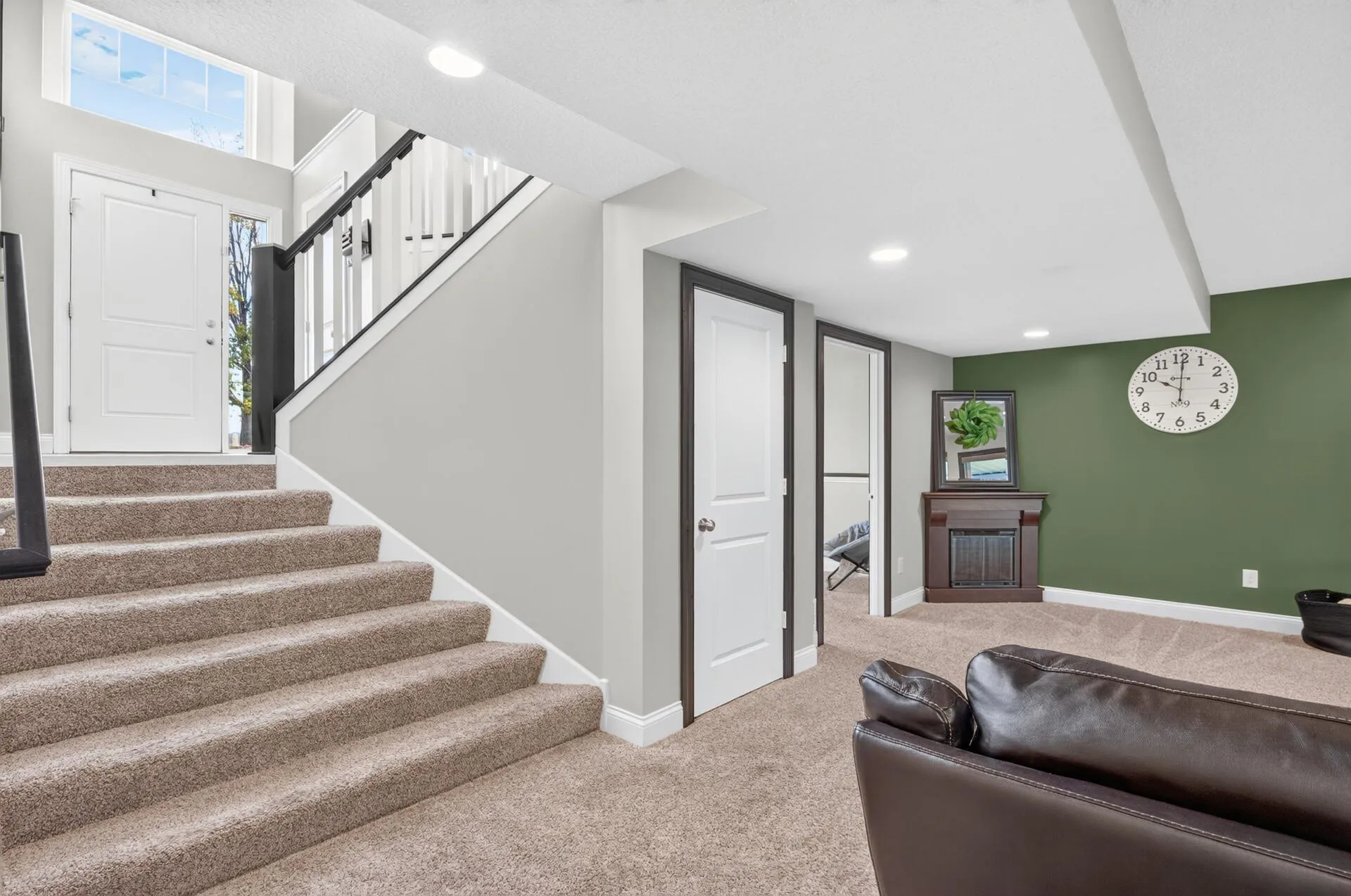 Photo 31 of 18249 Dunbury Avenue