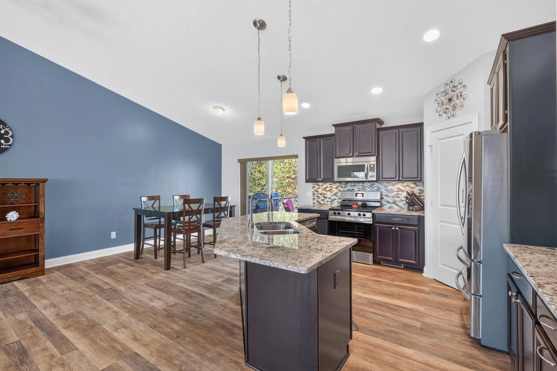 Photo 16 of 18249 Dunbury Avenue