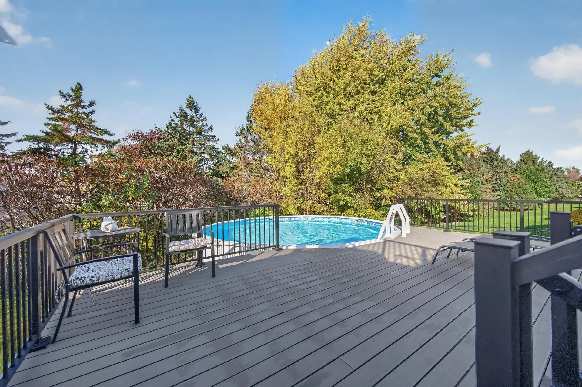 Photo 5 of 18249 Dunbury Avenue