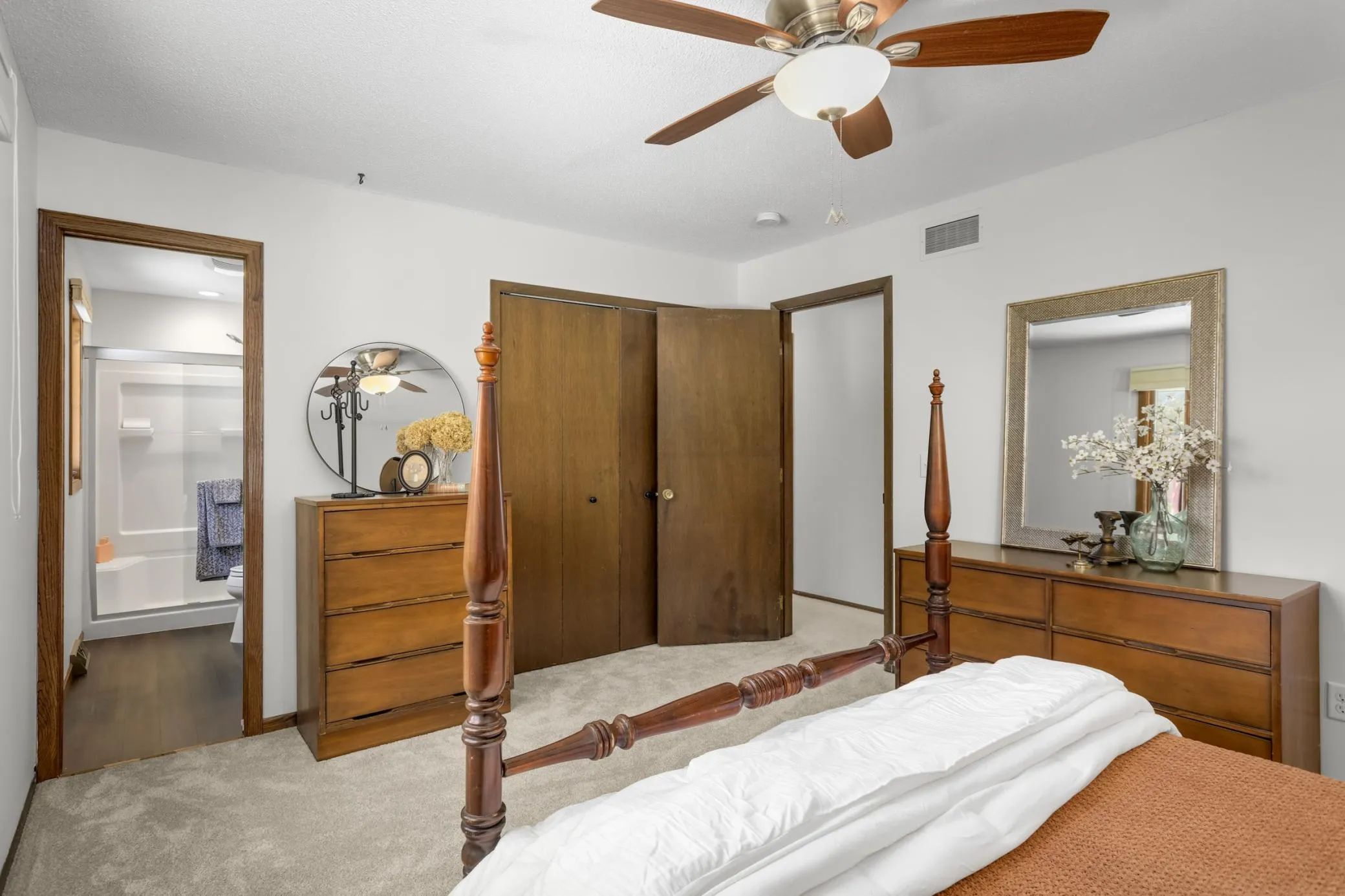Photo 18 of 6624 Edgemont N Boulevard