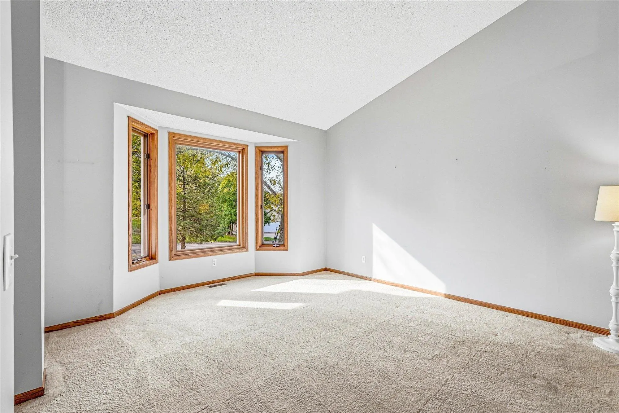 Photo 5 of 13025 Forest Glen Drive
