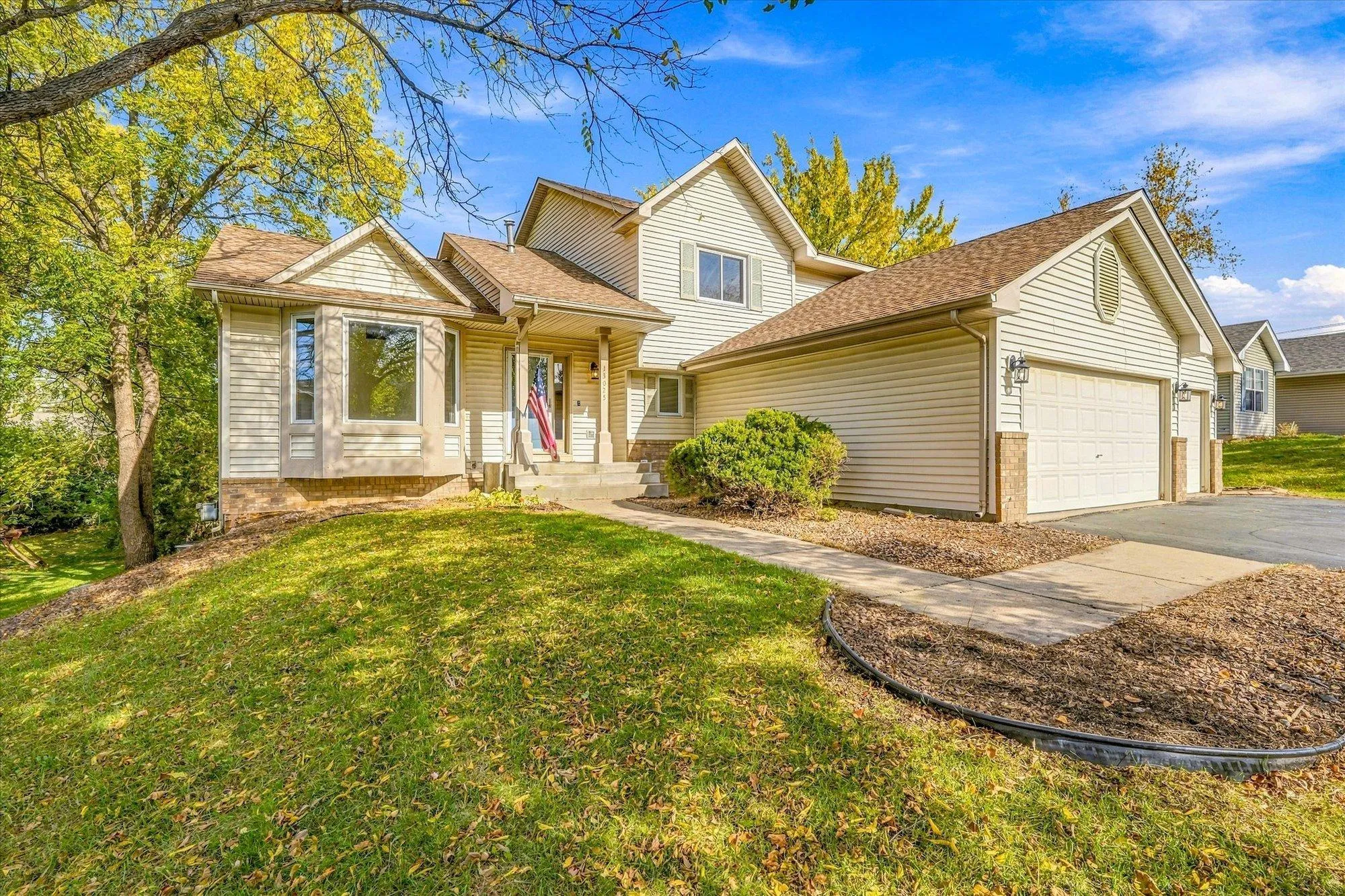 Photo 2 of 13025 Forest Glen Drive