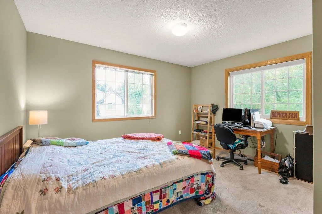 Photo 17 of 1056 Lovell W Avenue