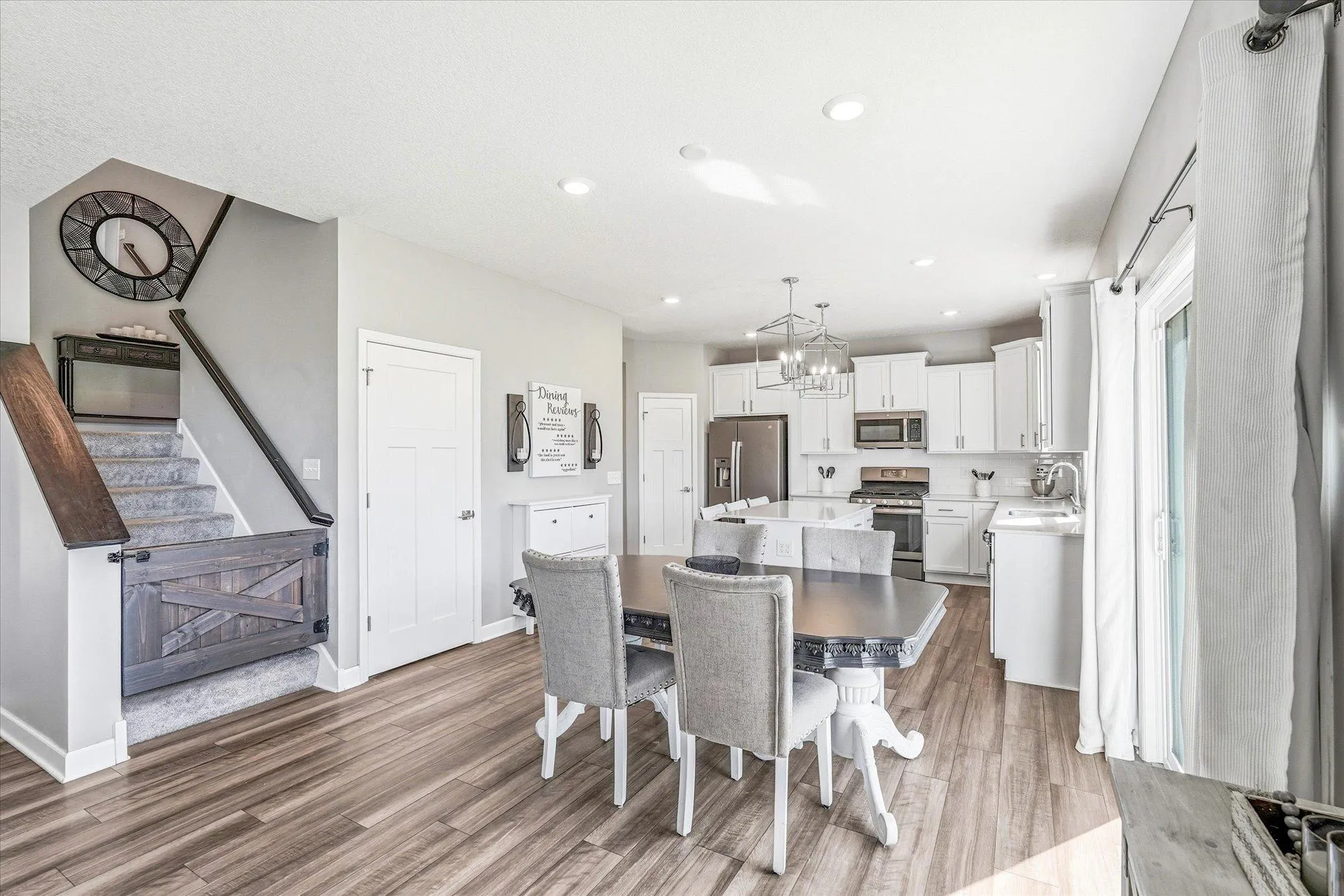 Photo 6 of 12882 Isetta Ne Court