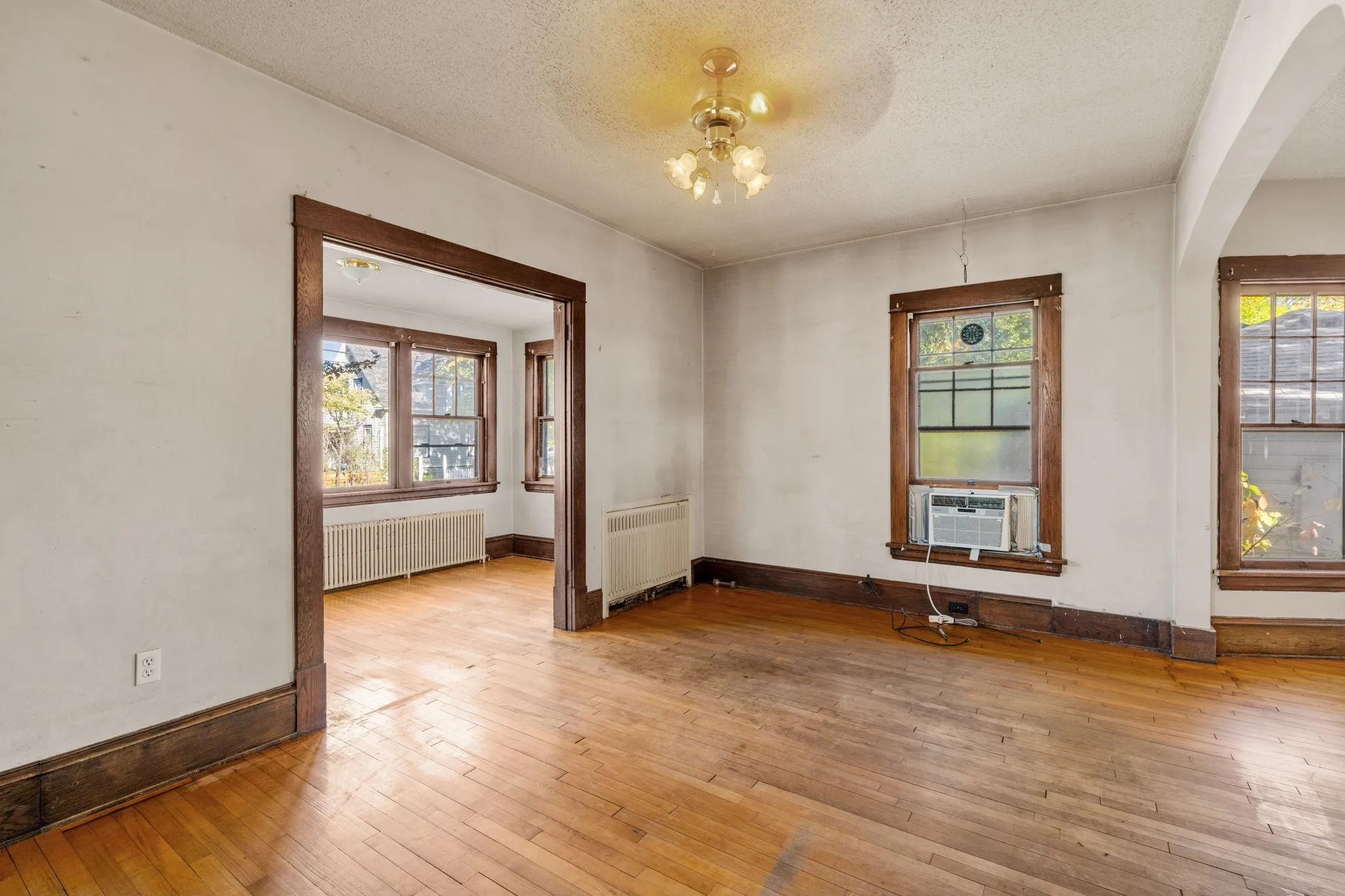 Photo 6 of 1861 E 37th Street