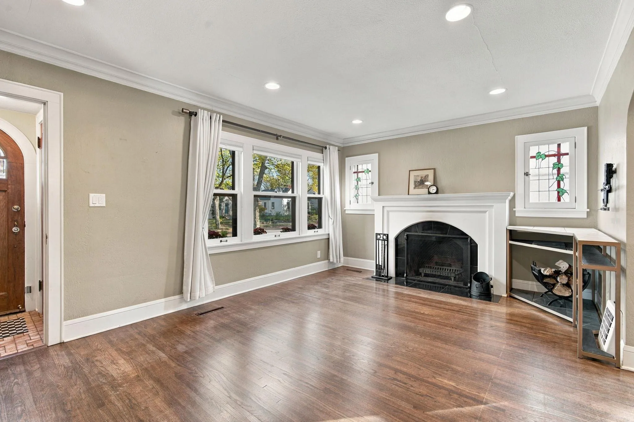 Photo 9 of 4127 Washburn N Avenue