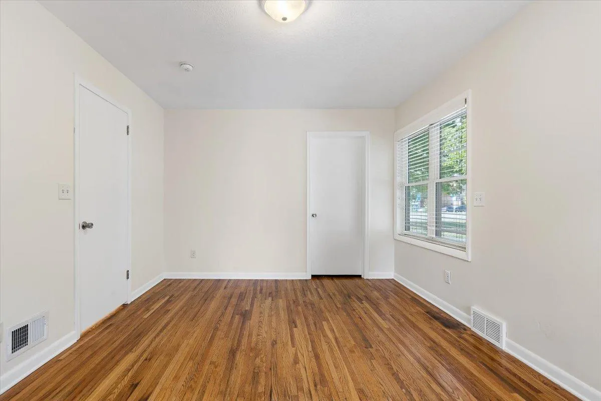 Photo 17 of 6024 W 35th Street
