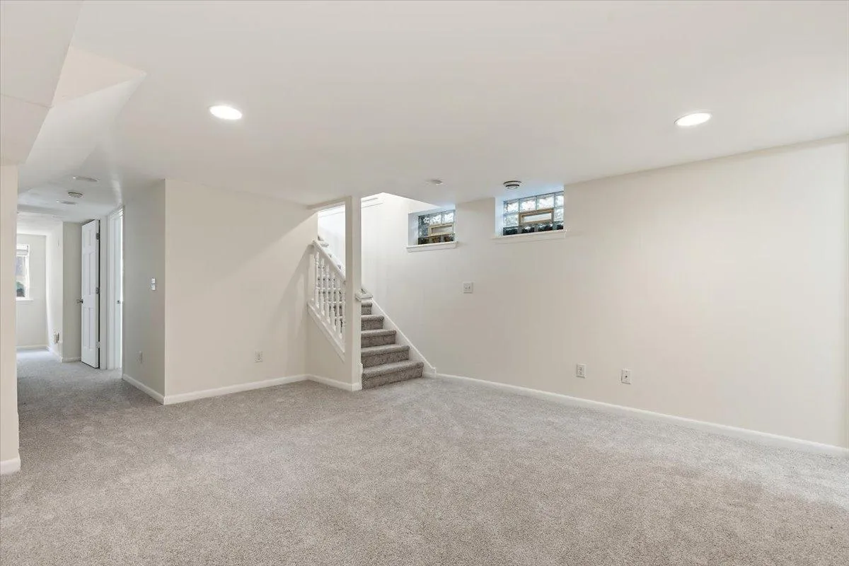 Photo 27 of 6024 W 35th Street