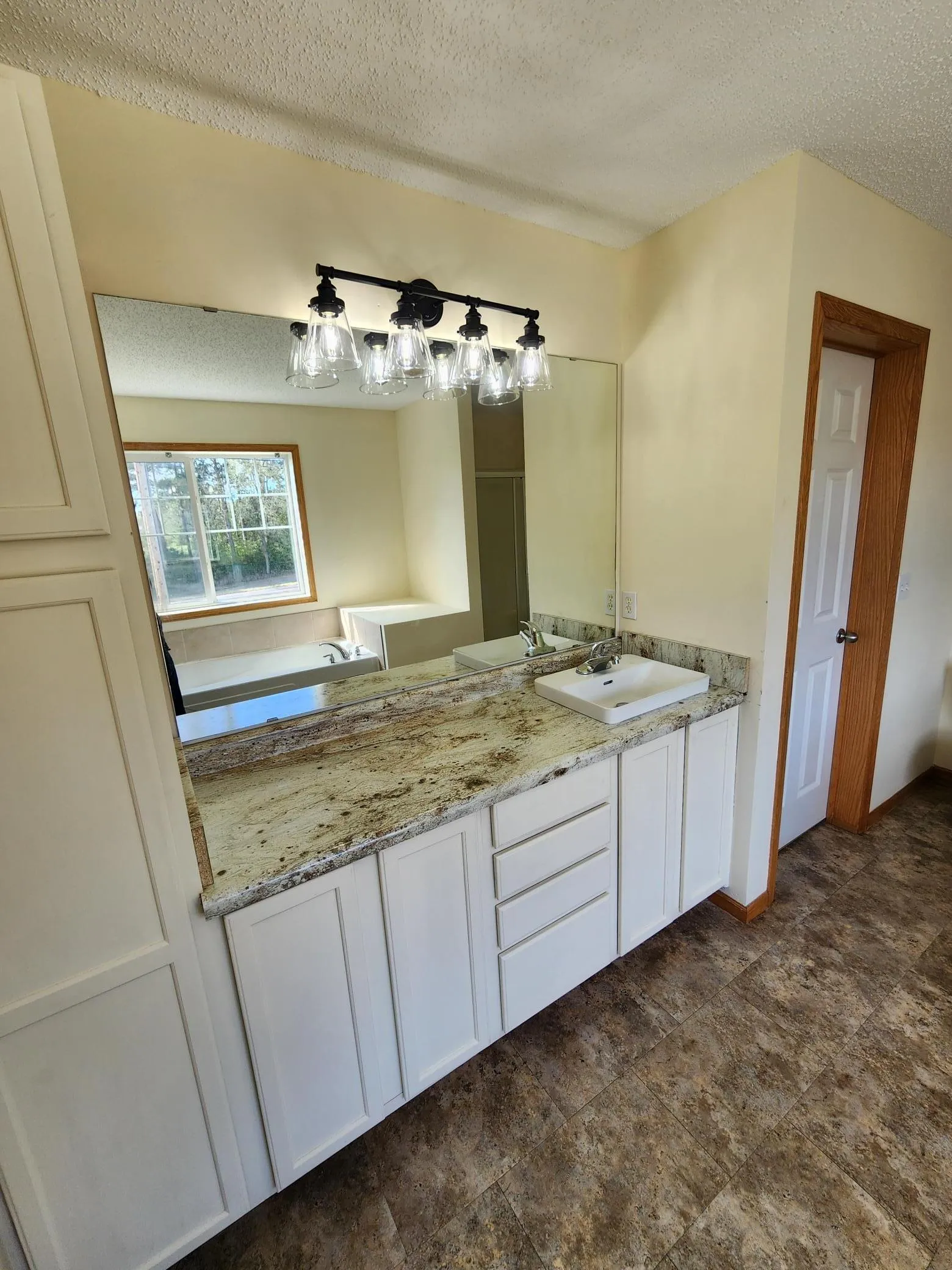 Photo 11 of 14823 Olivine Nw Street