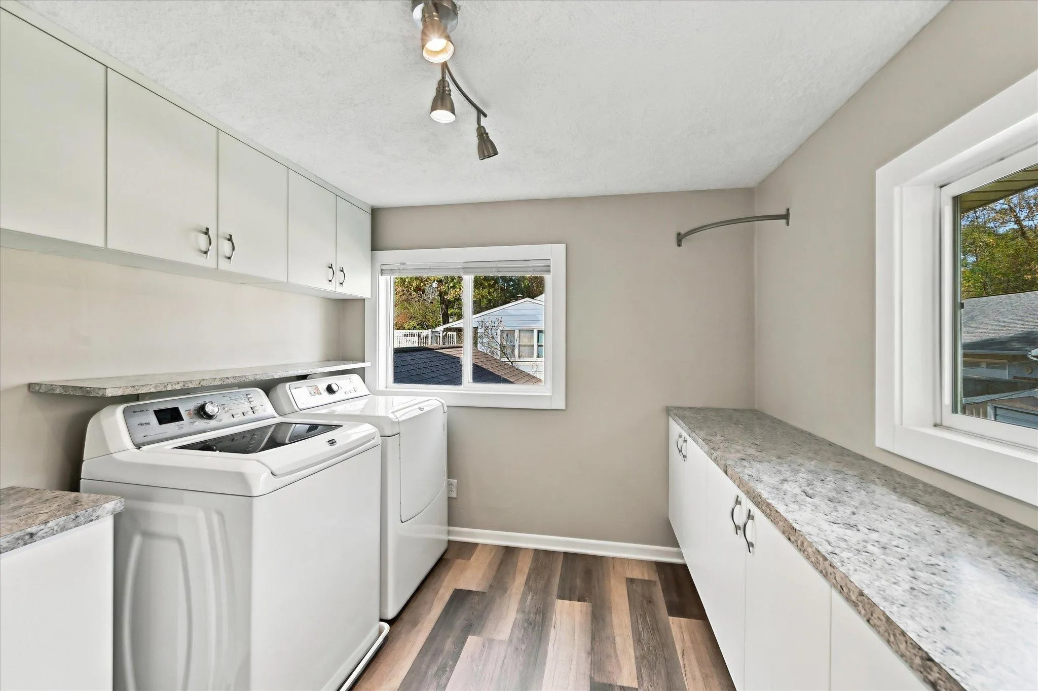 Photo 18 of 20657 Jewel N Avenue