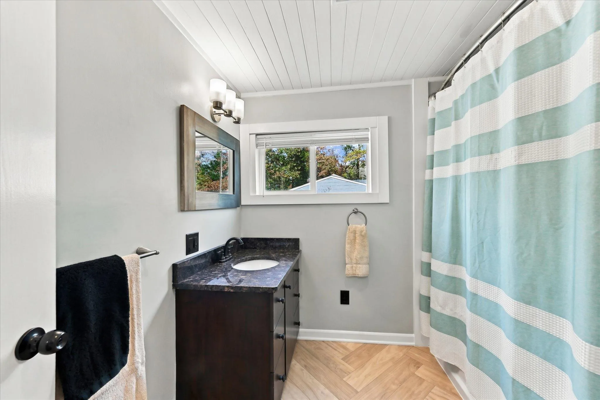 Photo 19 of 20657 Jewel N Avenue