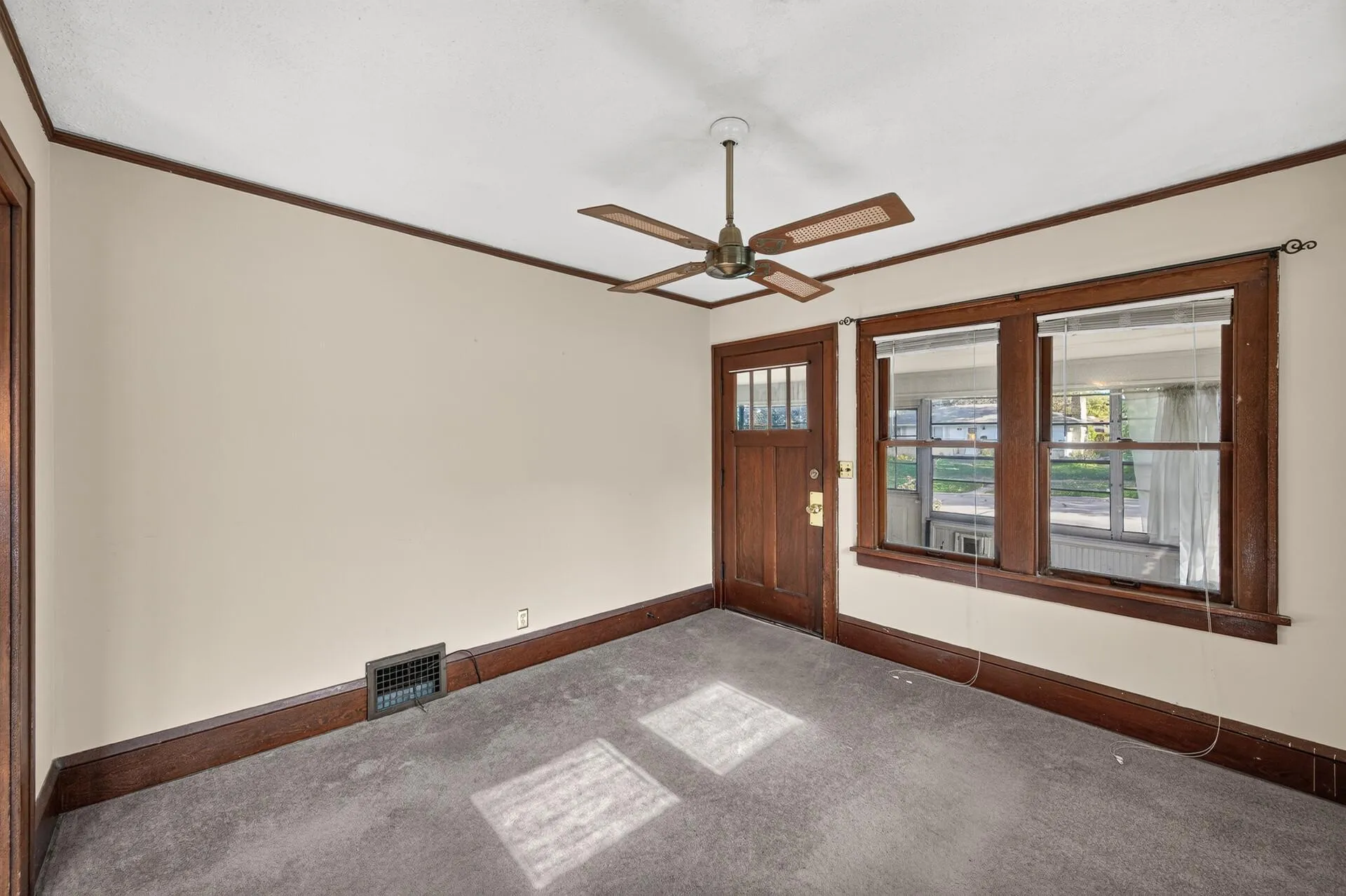 Photo 7 of 1095 Humboldt Avenue