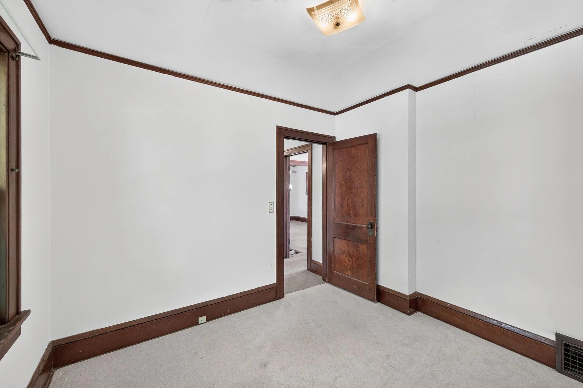 Photo 14 of 1095 Humboldt Avenue