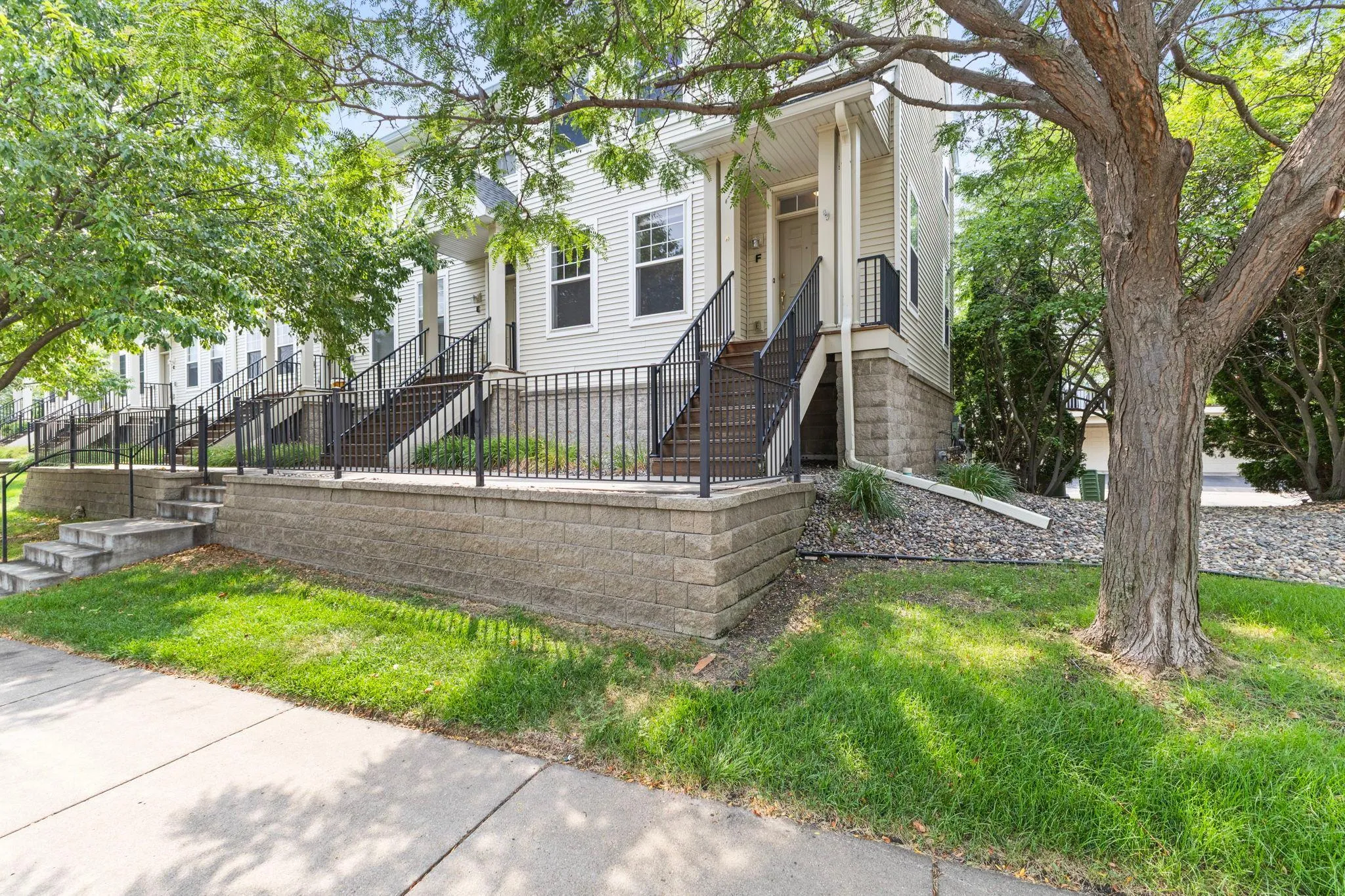 Photo 2 of 11323 Davenport Ne Circle Unit F