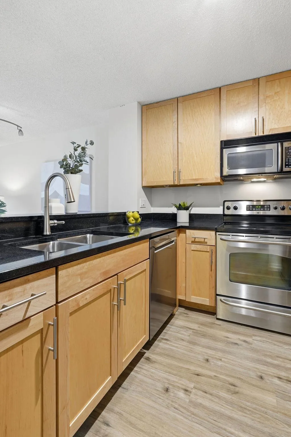 Photo 5 of 401 S 1st Street Unit 321