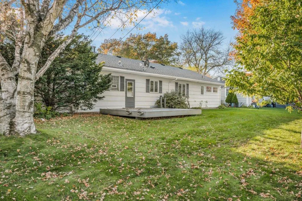 Photo 28 of 5024 Benton Avenue