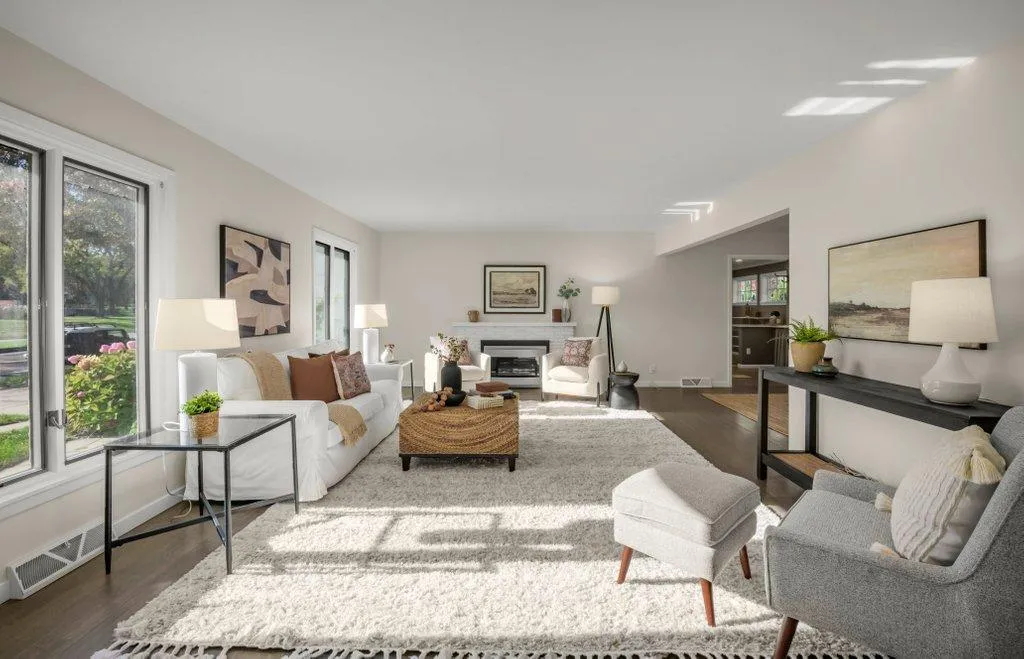 Photo 4 of 5024 Benton Avenue
