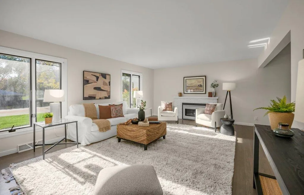 Photo 5 of 5024 Benton Avenue