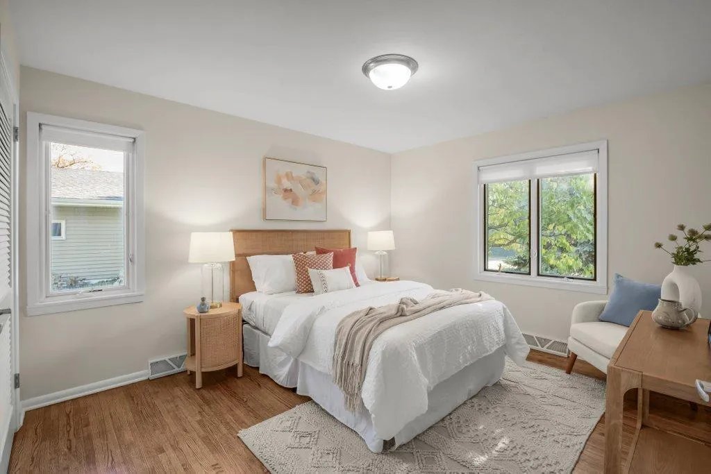 Photo 18 of 5024 Benton Avenue