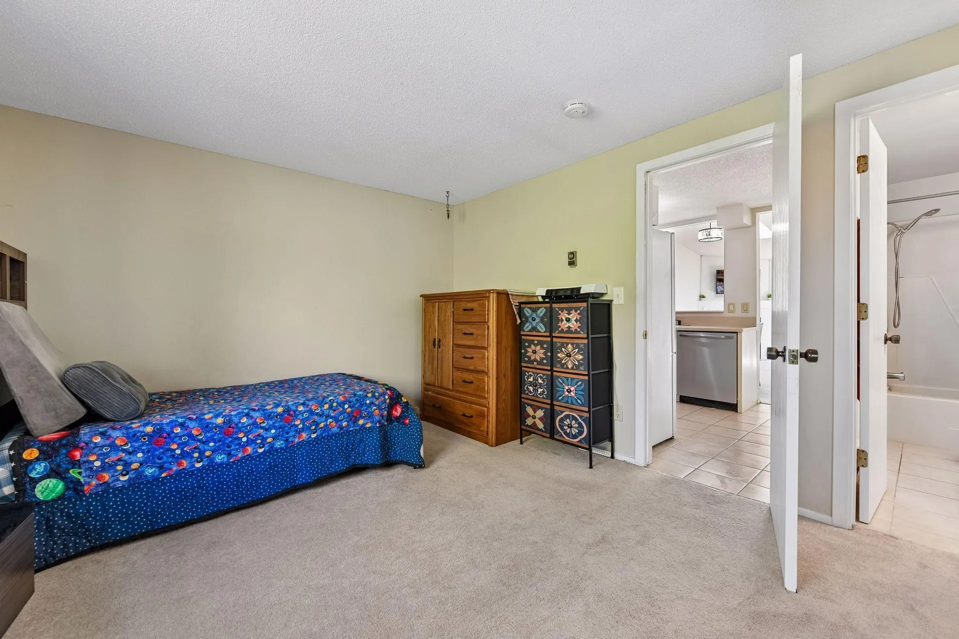 Photo 9 of 17587 Pond Circle