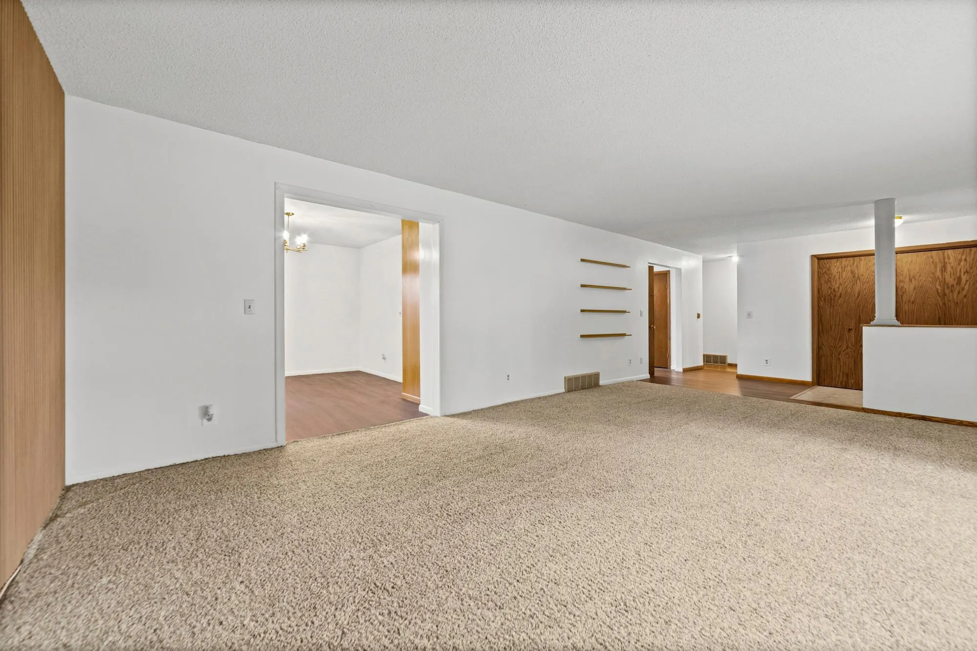 Photo 7 of 12916 1st S Avenue