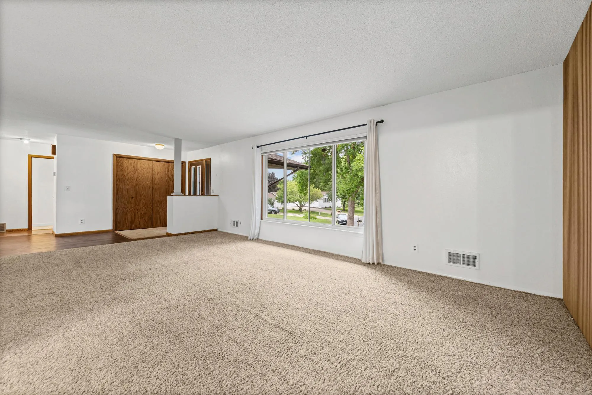 Photo 8 of 12916 1st S Avenue