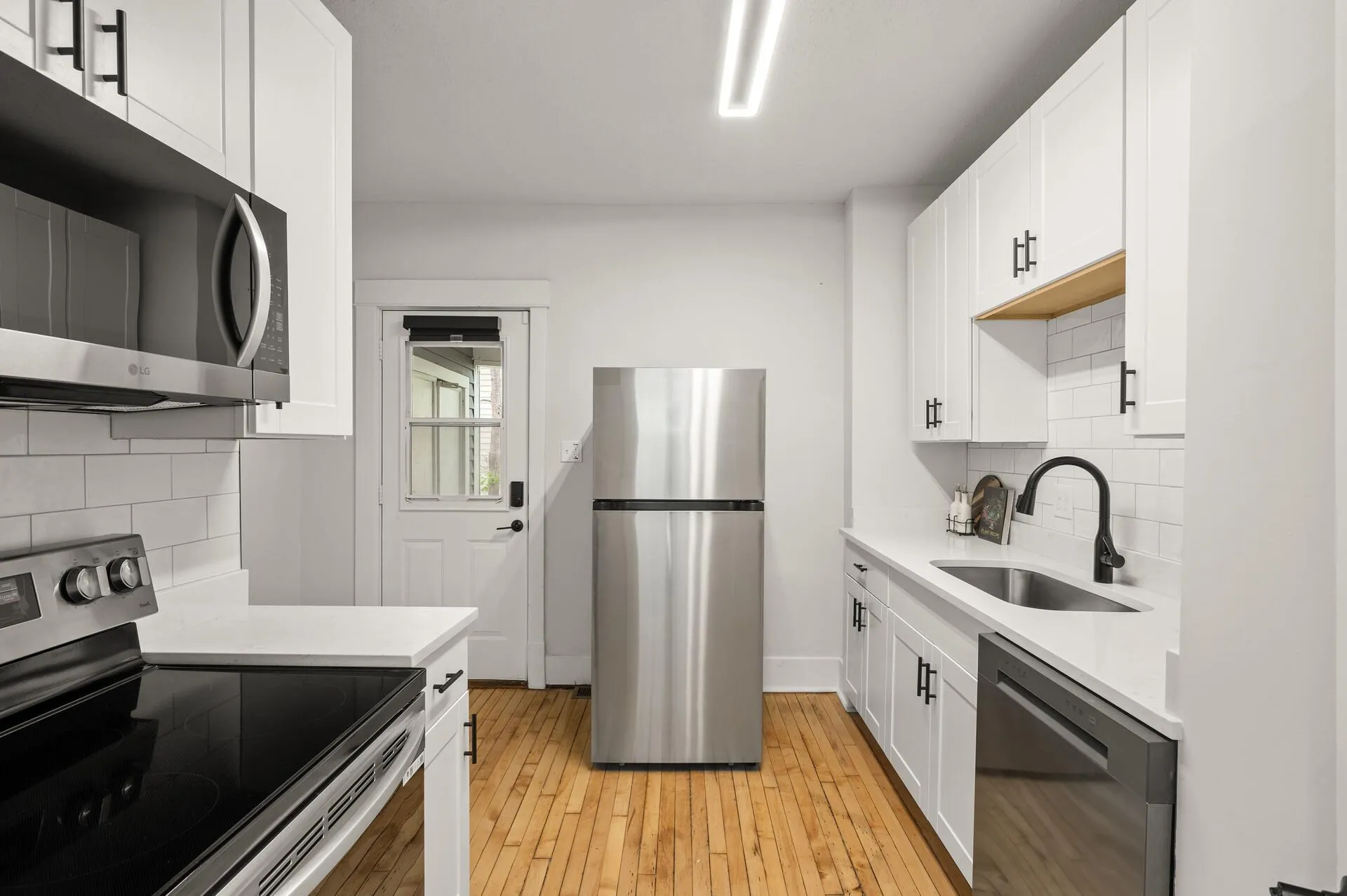 Photo 9 of 3609 E 42nd Street