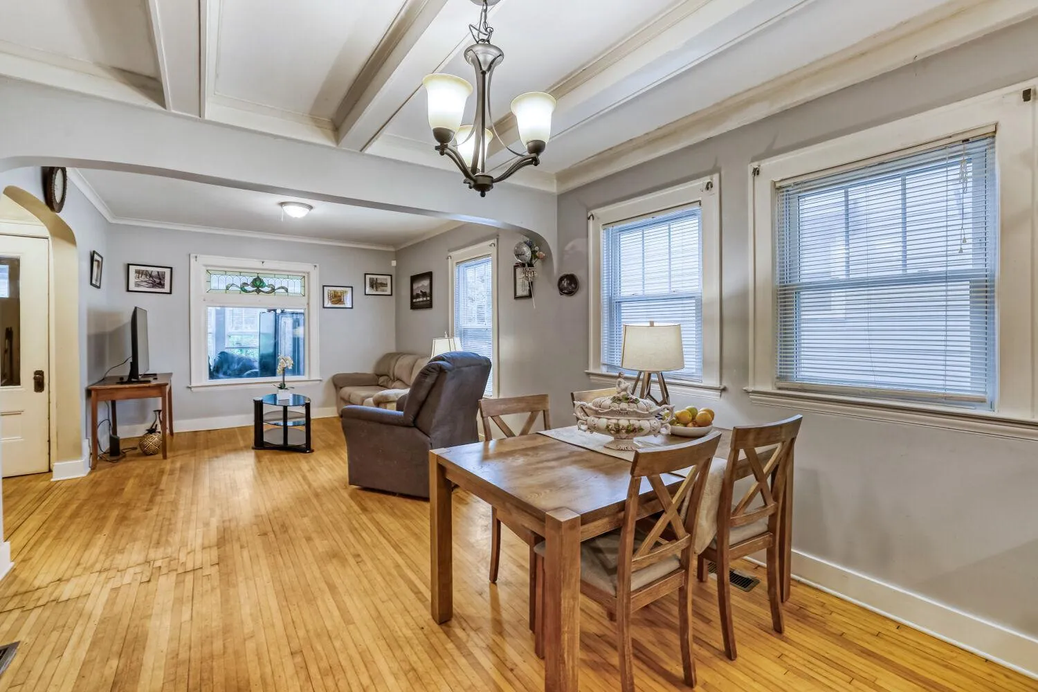 Photo 2 of 3622 Longfellow Avenue