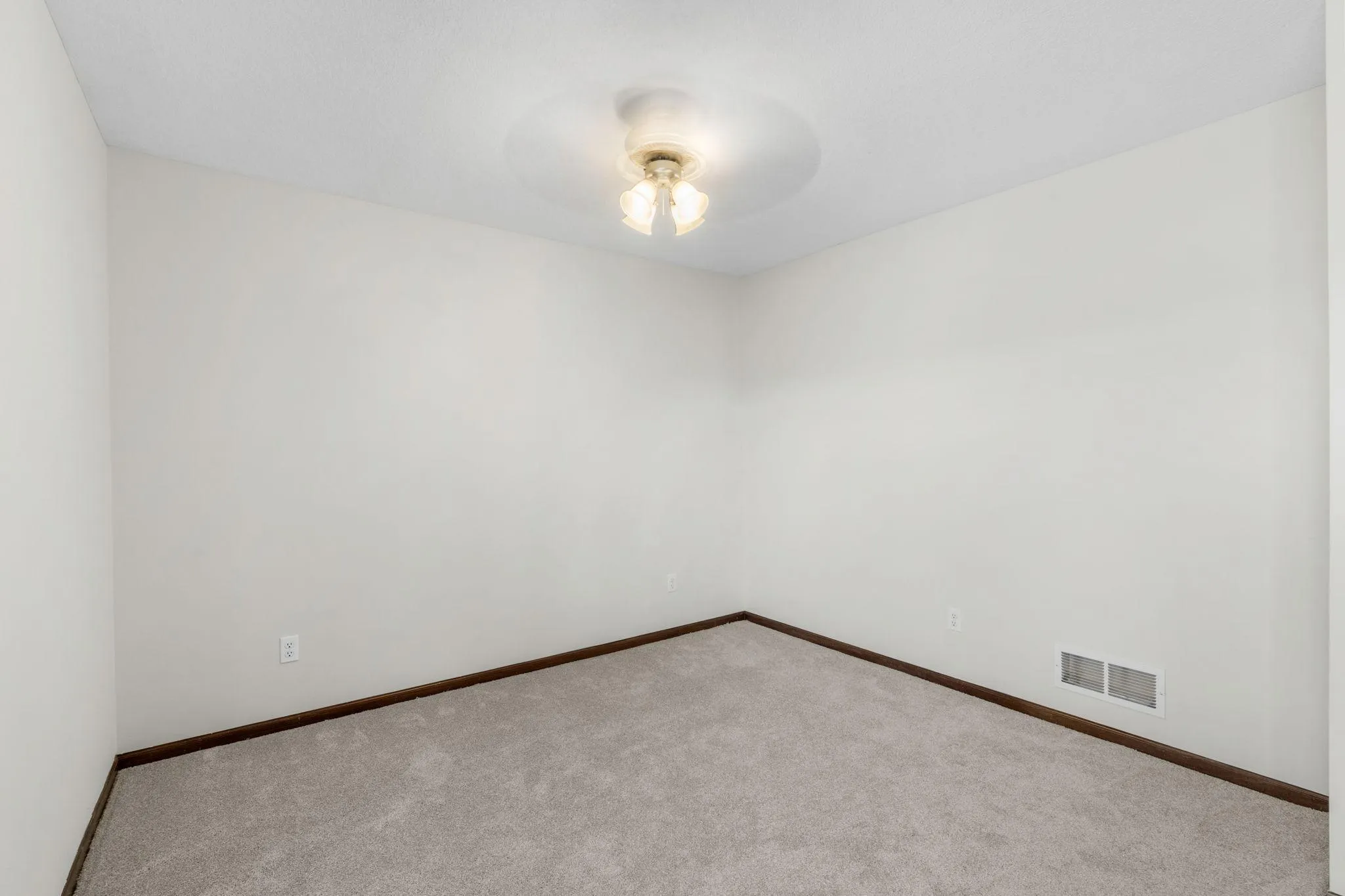 Photo 48 of 15705 Vale Nw Street