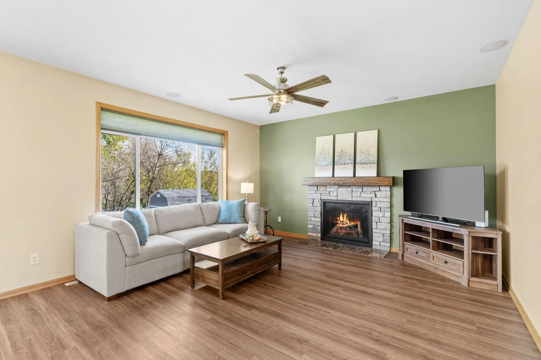 Photo 6 of 15705 Vale Nw Street